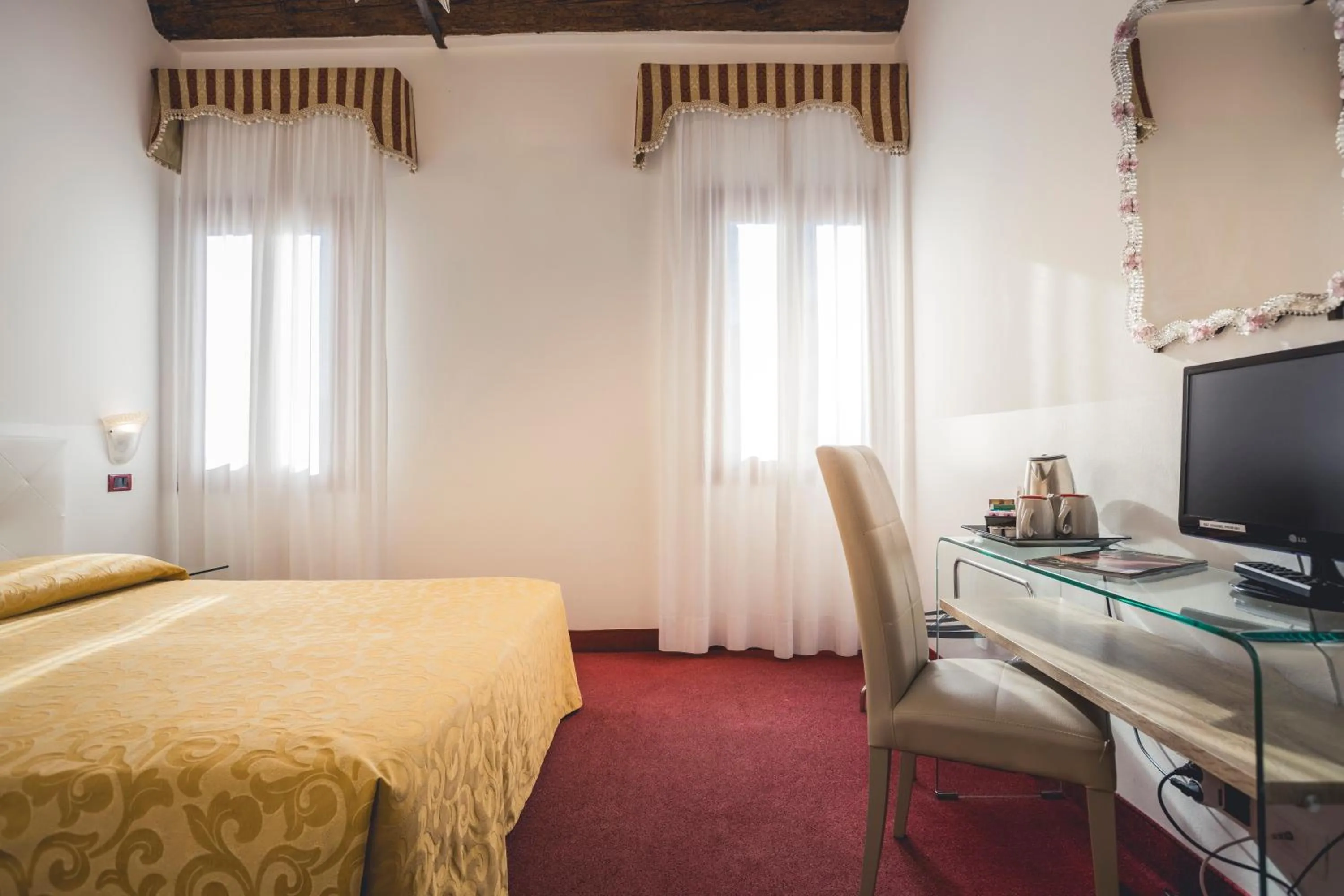 Bedroom, Bed in Locanda Ca' Lucrezia