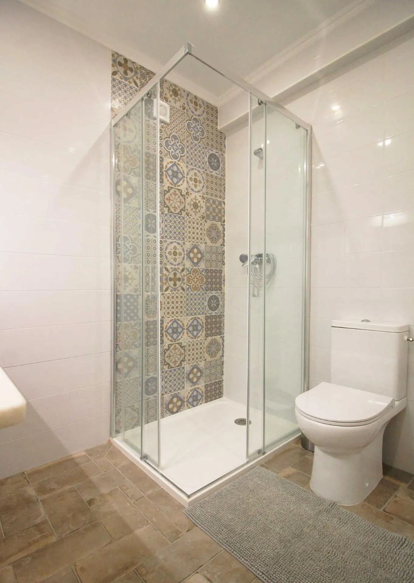 Bathroom in Marvin T2 com terraço