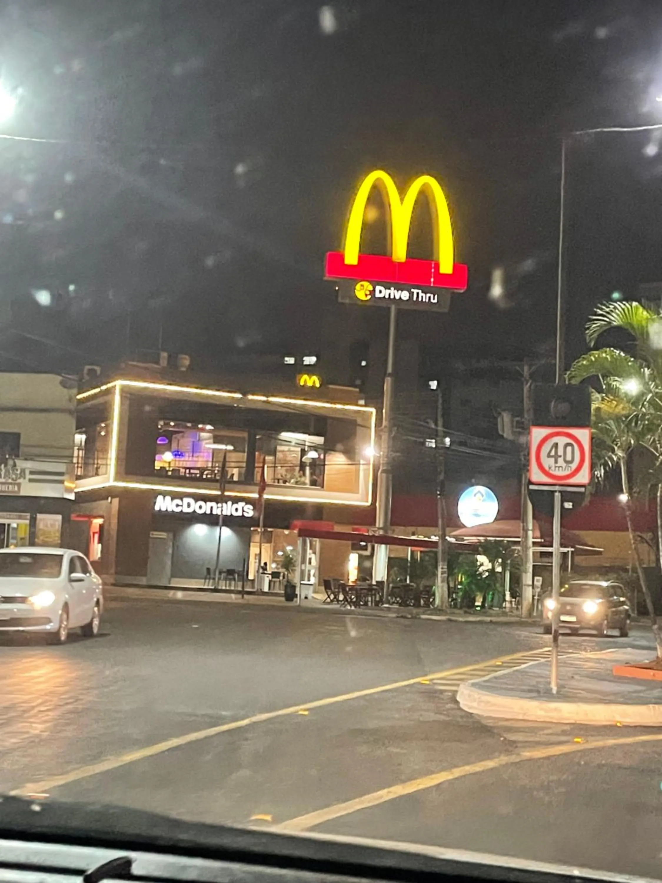 Restaurant/places to eat in Araras Apart Service I