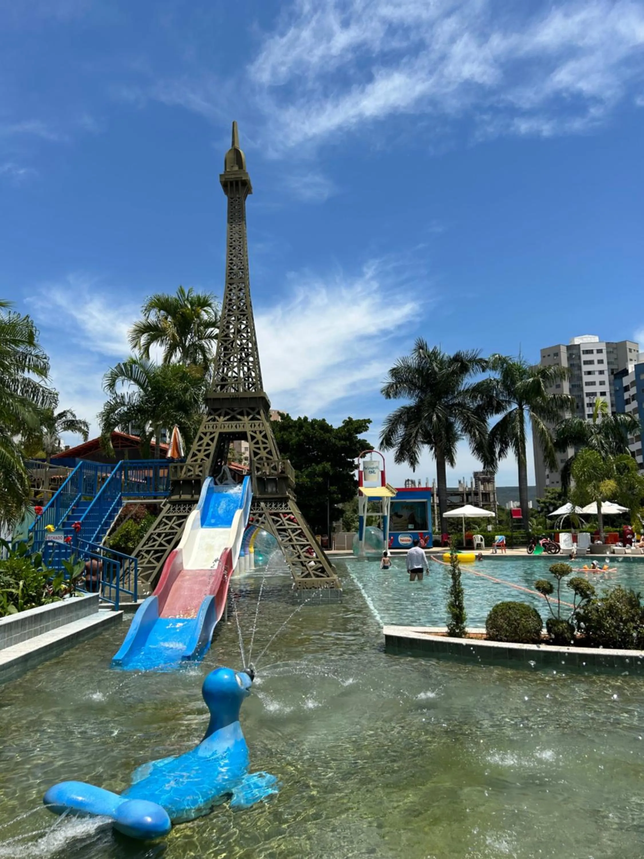 Children play ground in Araras Apart Service I