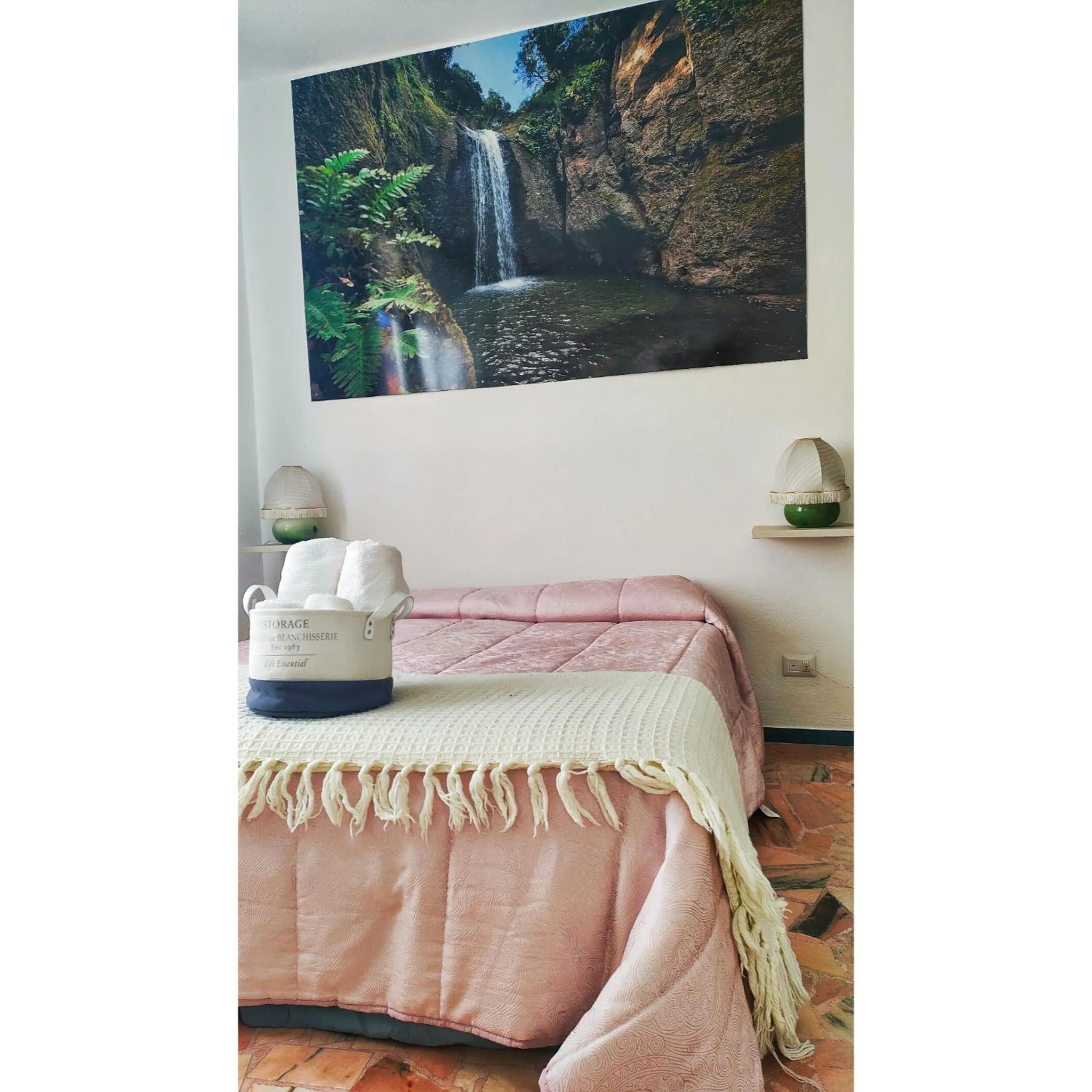 Bed in B&B Petit déjeuner