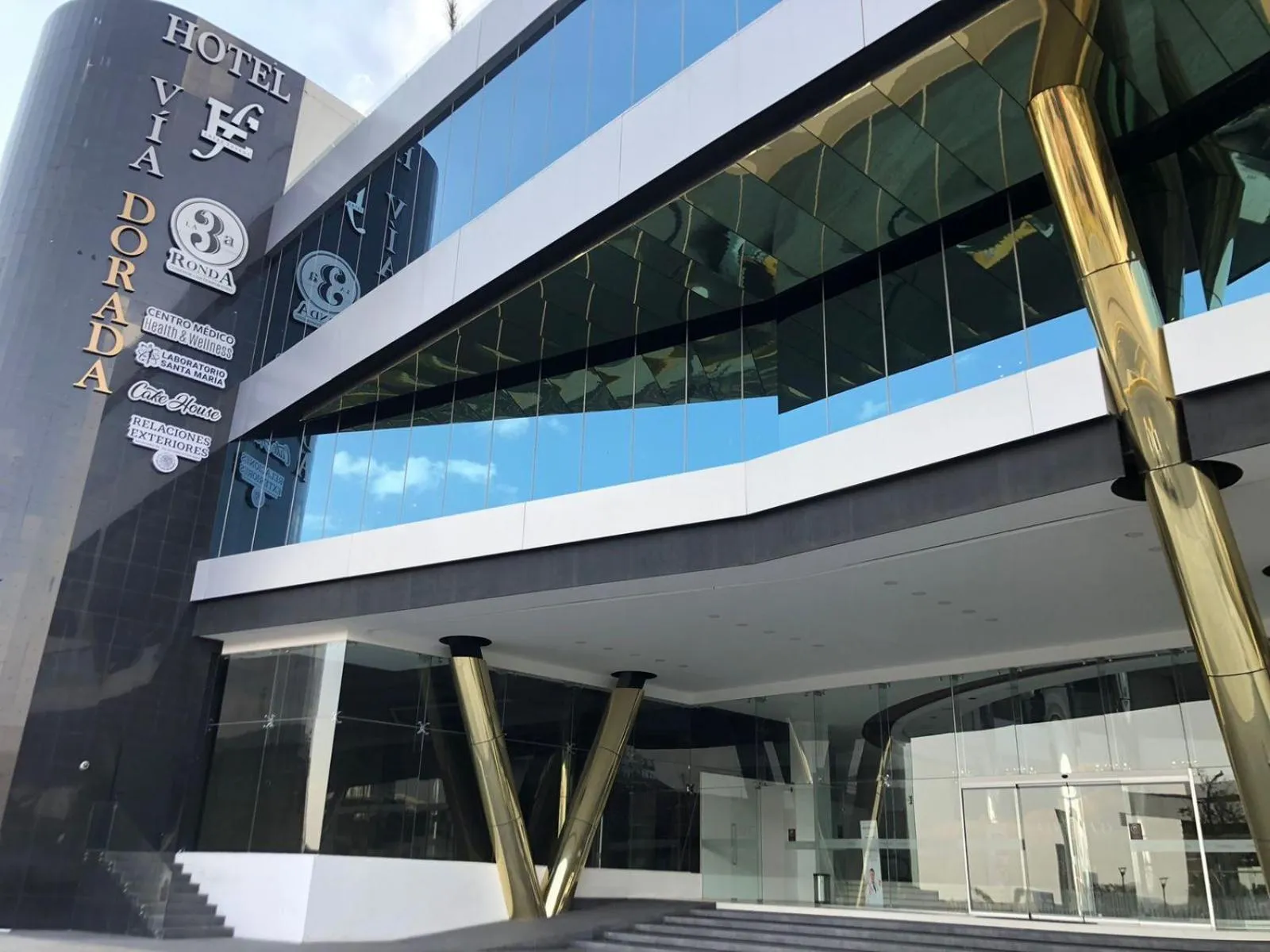 Facade/entrance in Grand Hotel&Casino Vía Dorada