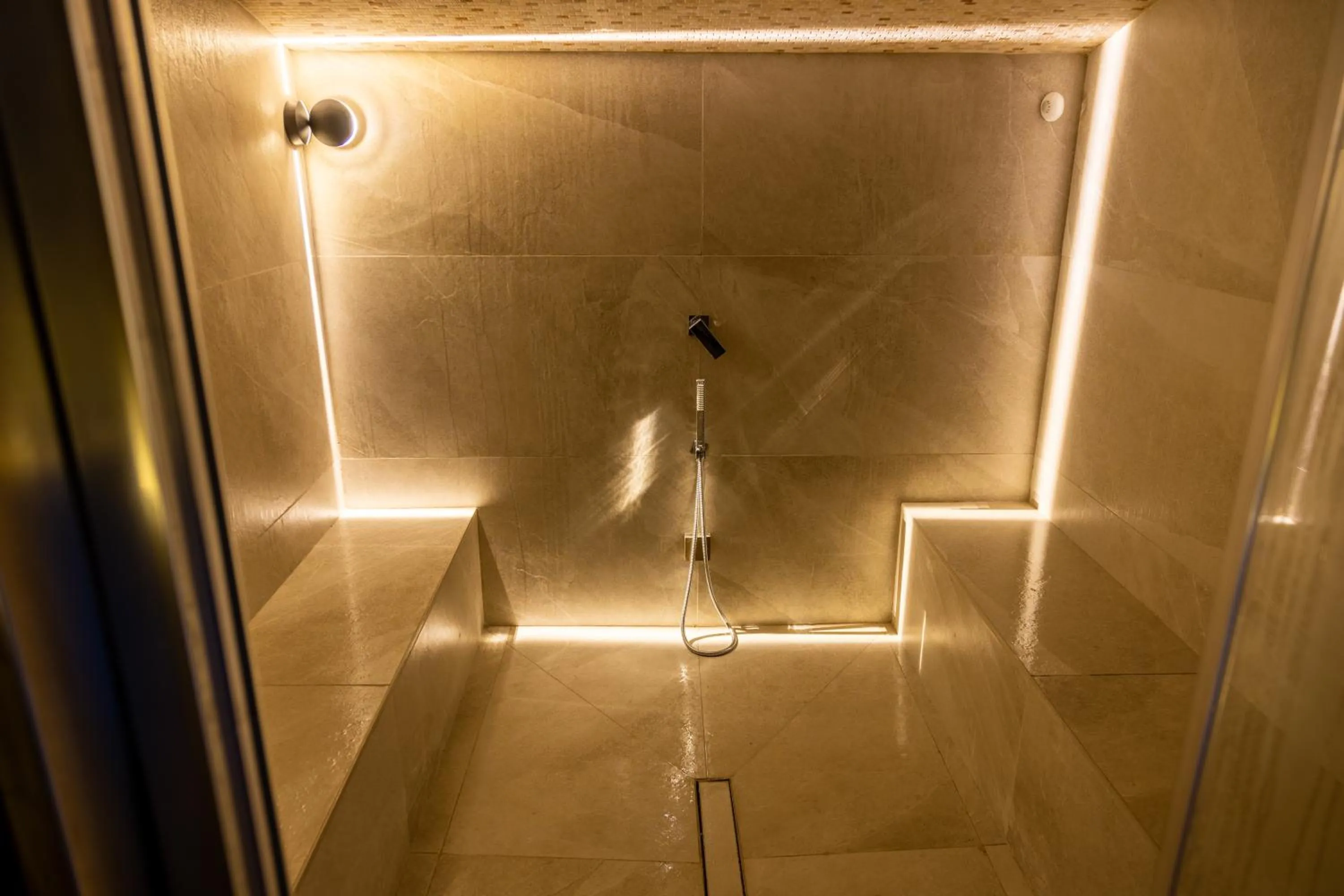 Steam room in Black Hotel