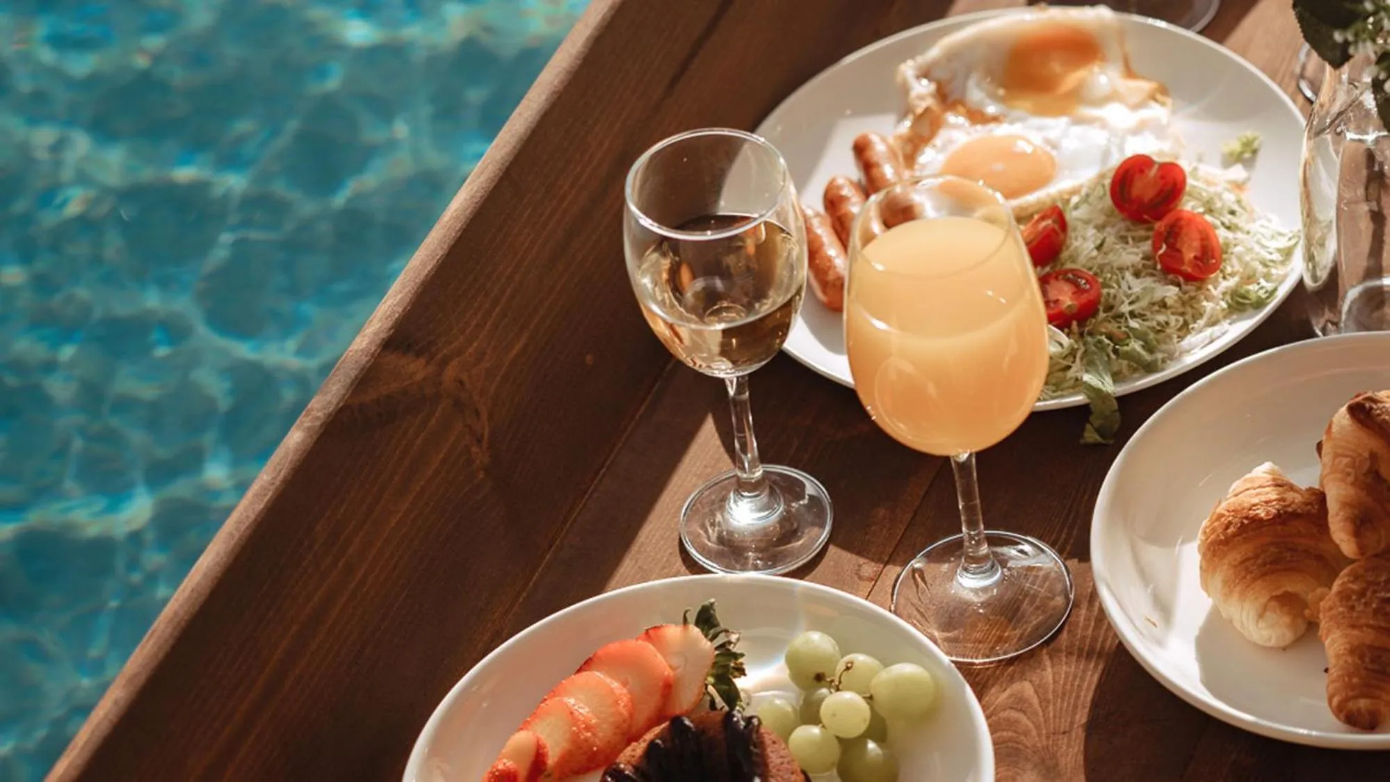 MARINX POOLVILLA NAKANDAKARI