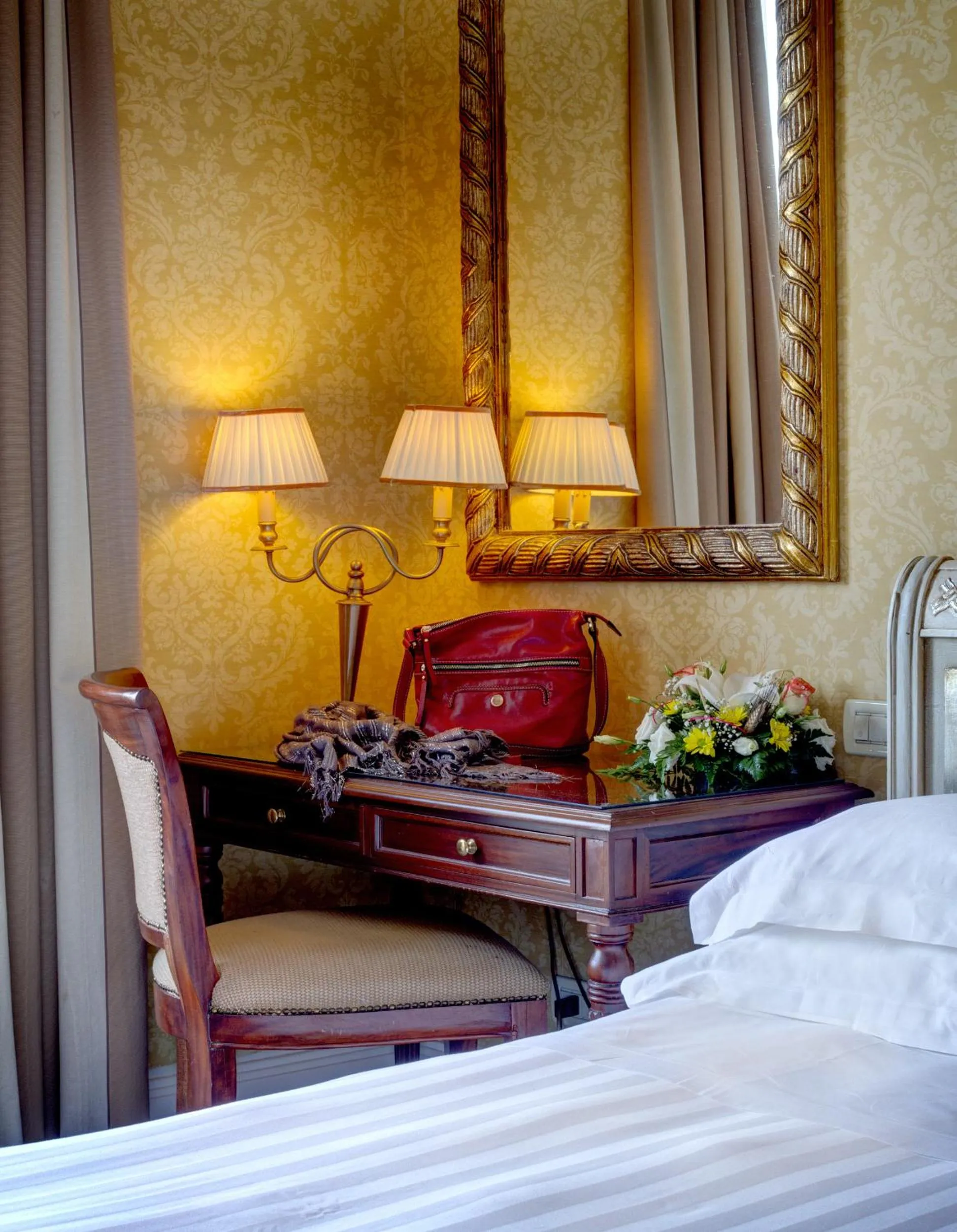 Decorative detail, Bed in Mercure Catania Excelsior
