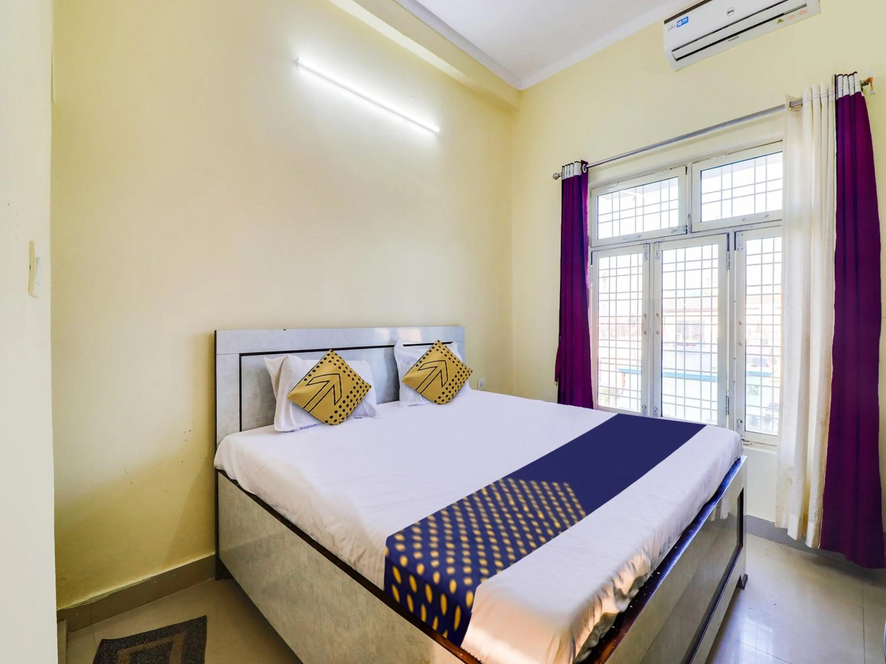 Bedroom in Hotel O Mount View