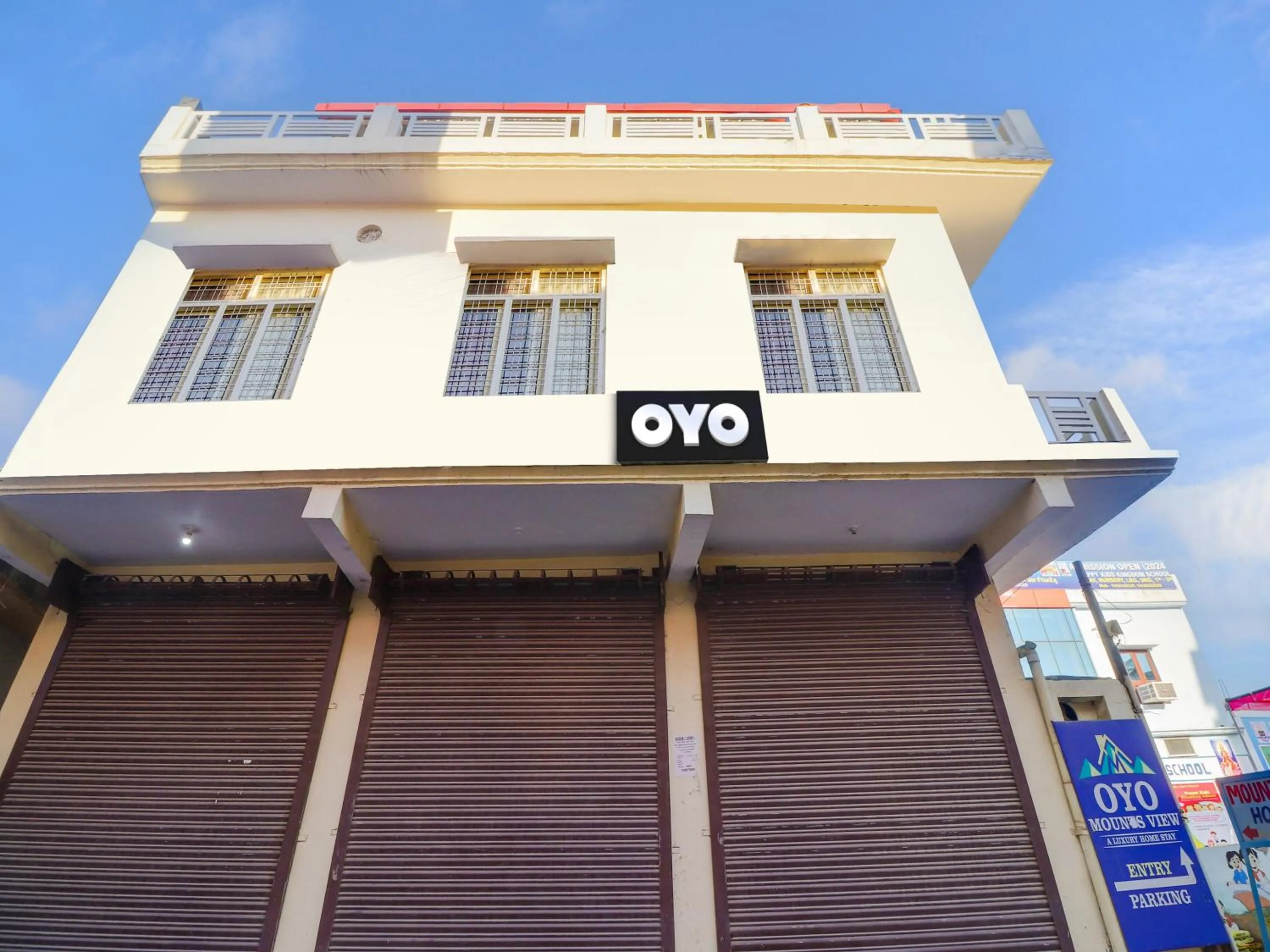 Facade/entrance in Hotel O Mount View