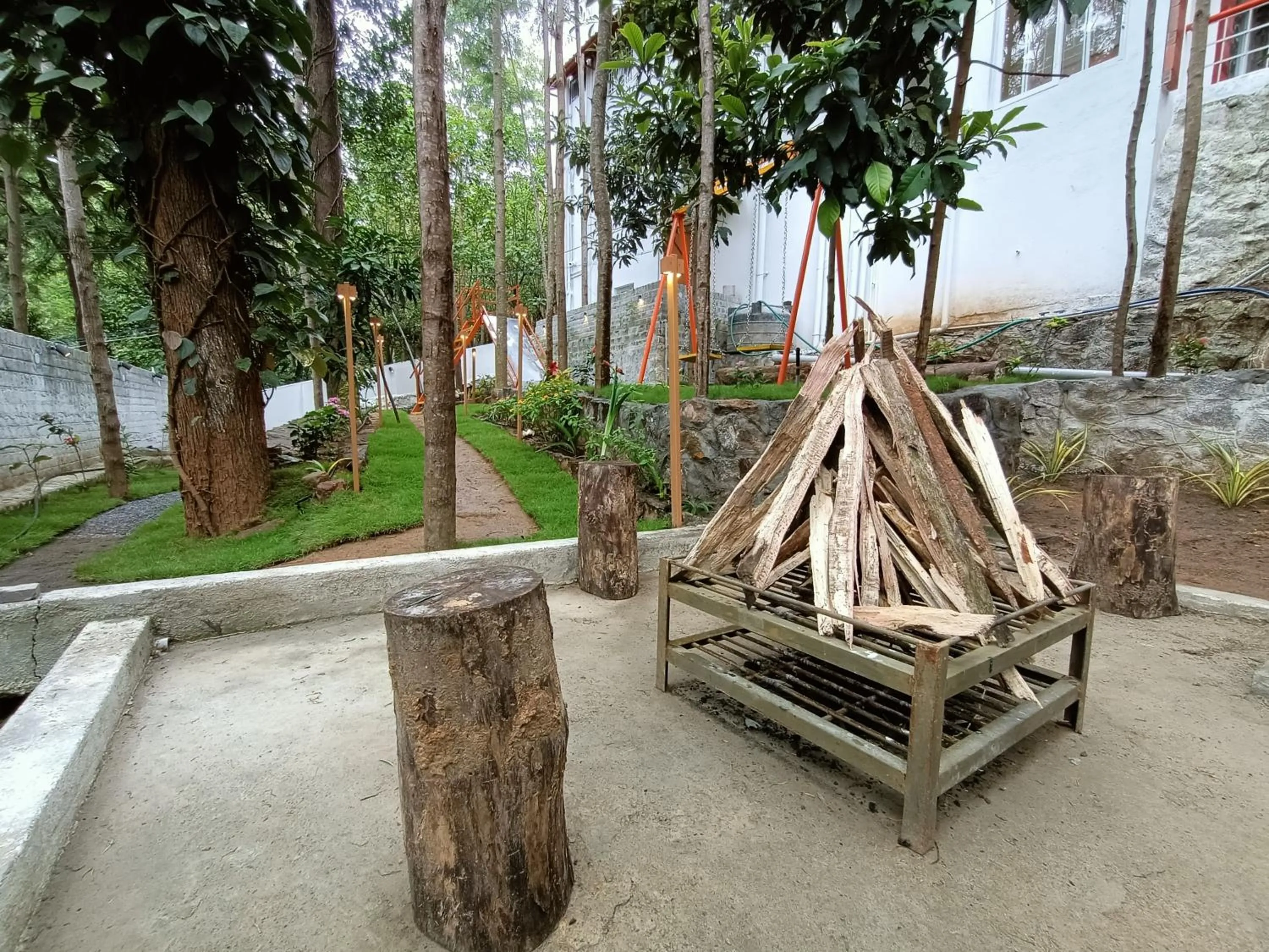 Garden in Bhavan Resorts