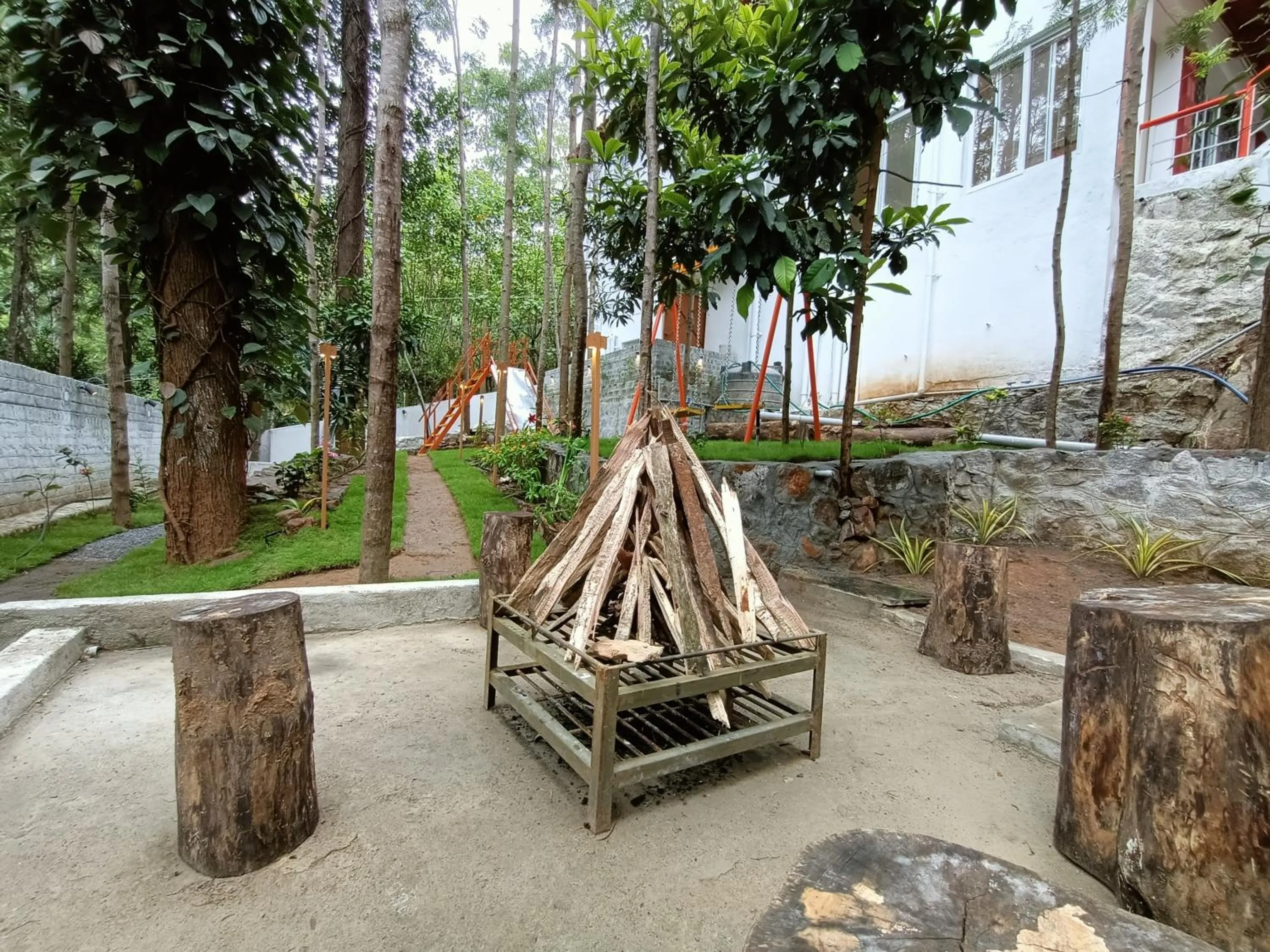 flat iron in Bhavan Resorts