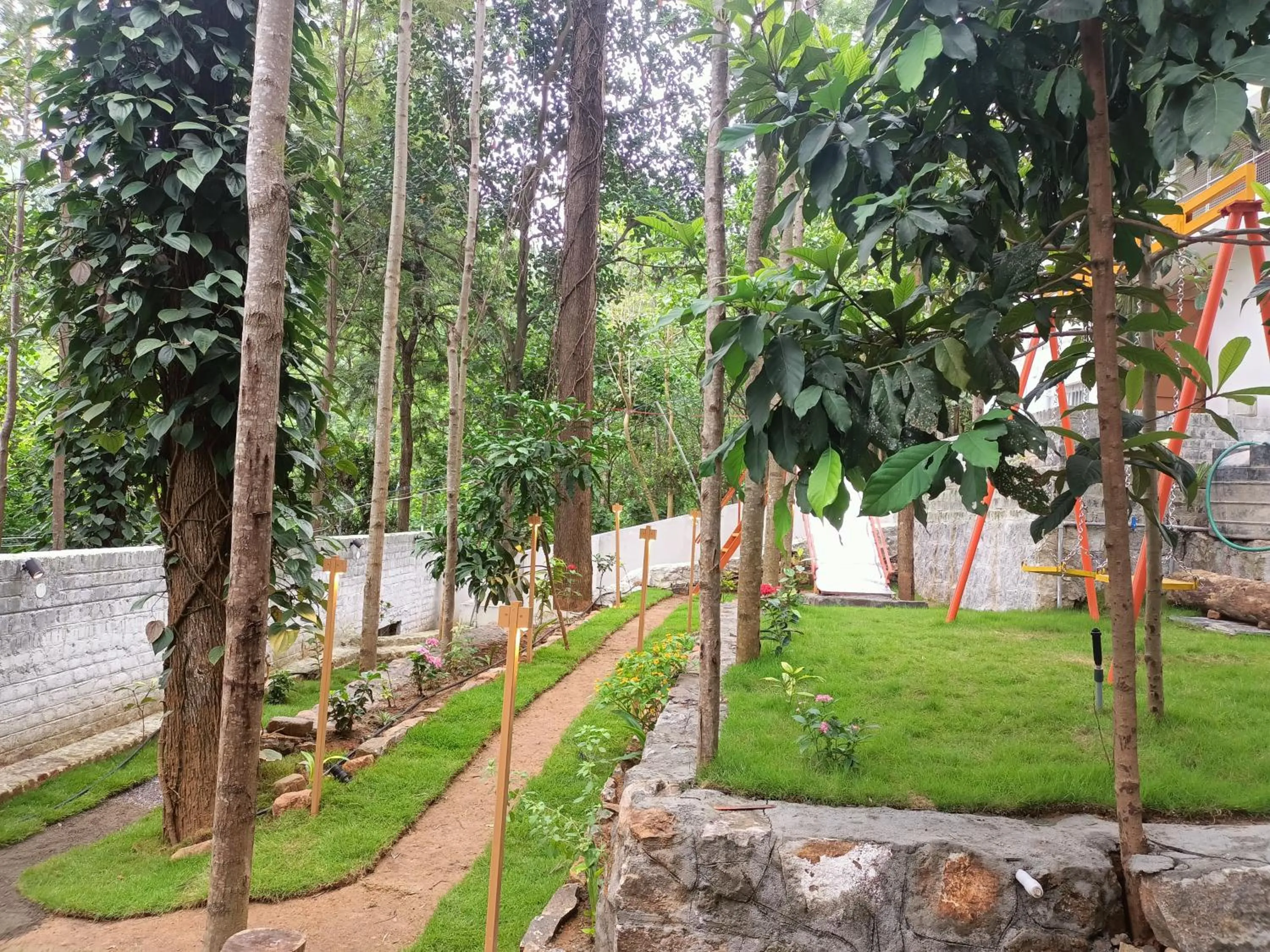 Garden in Bhavan Resorts