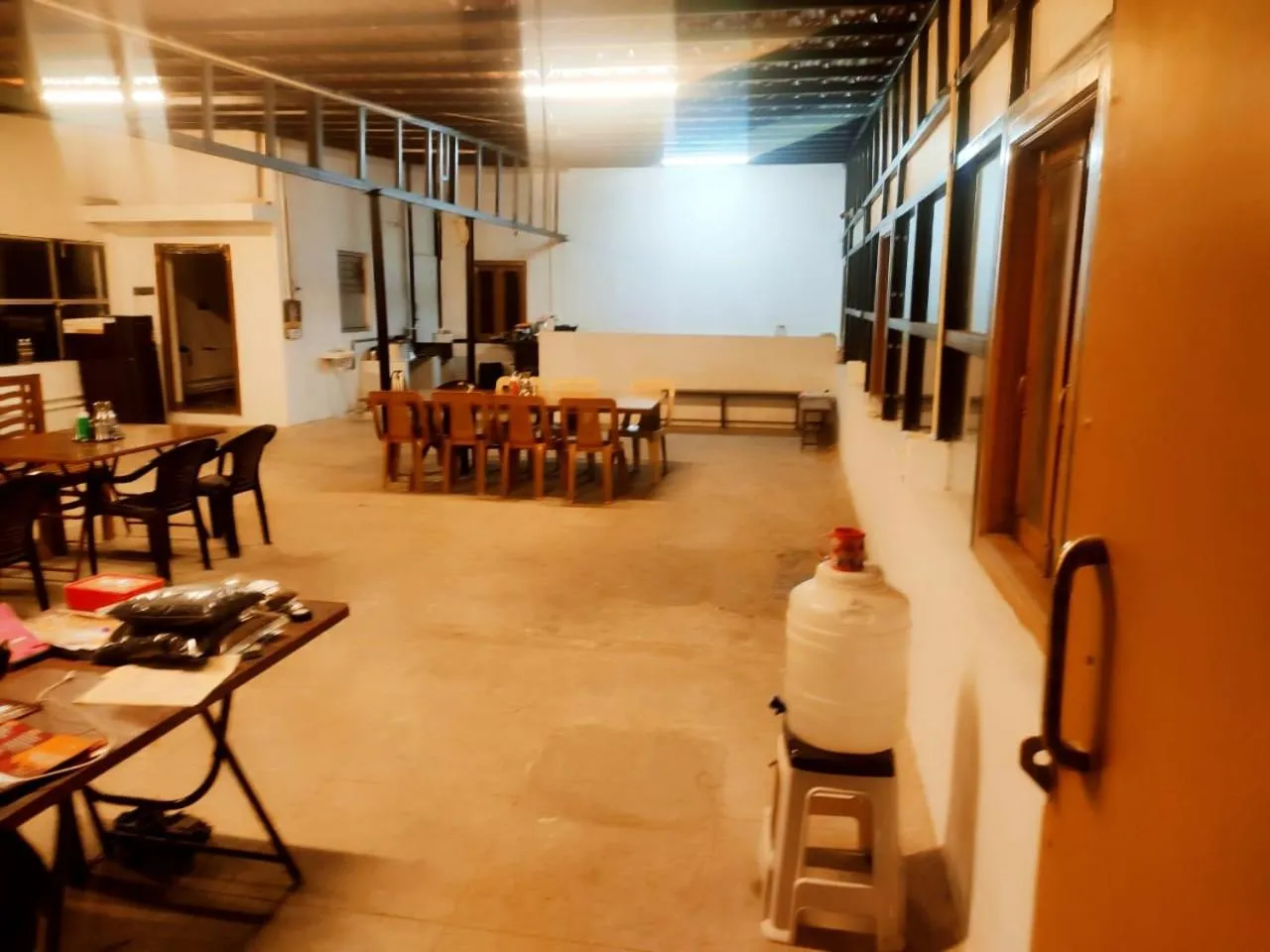 Restaurant/places to eat in Bhavan Resorts