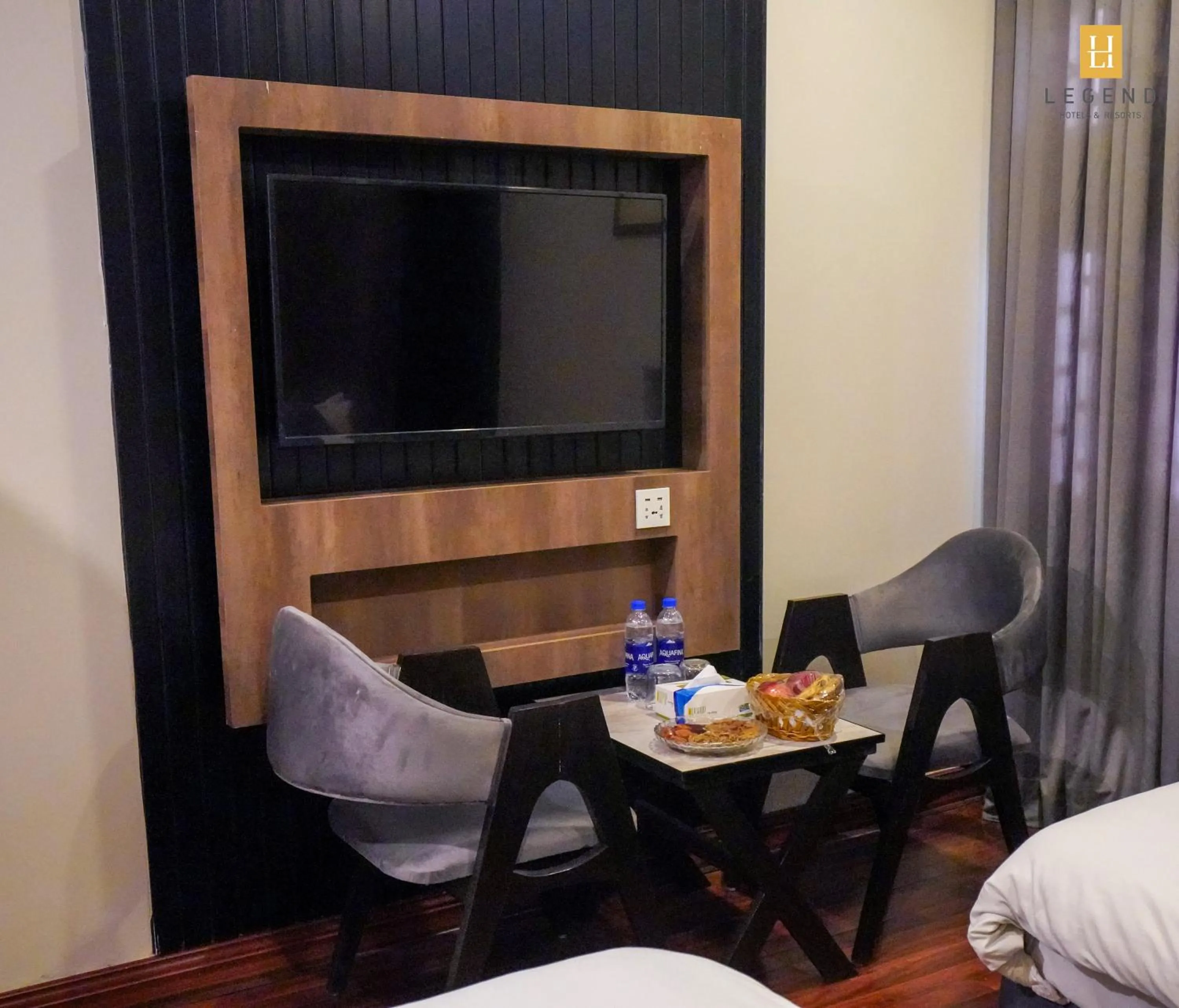 Bed in Legend Hotel Skardu