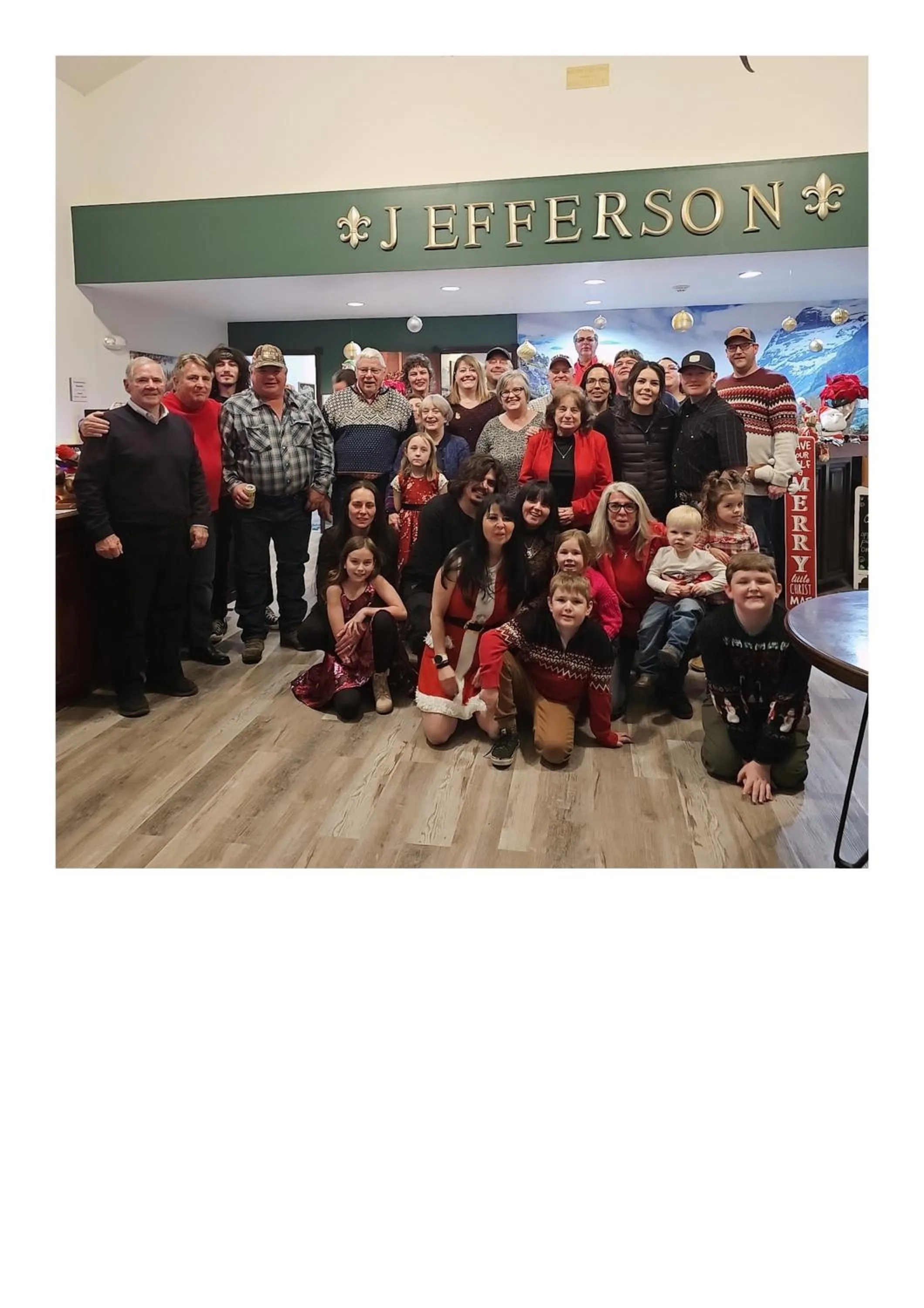 group of guests in Jefferson Inn