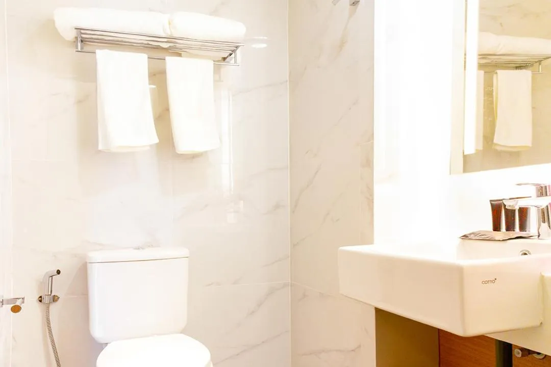 Bathroom in FX HOTEL NANA