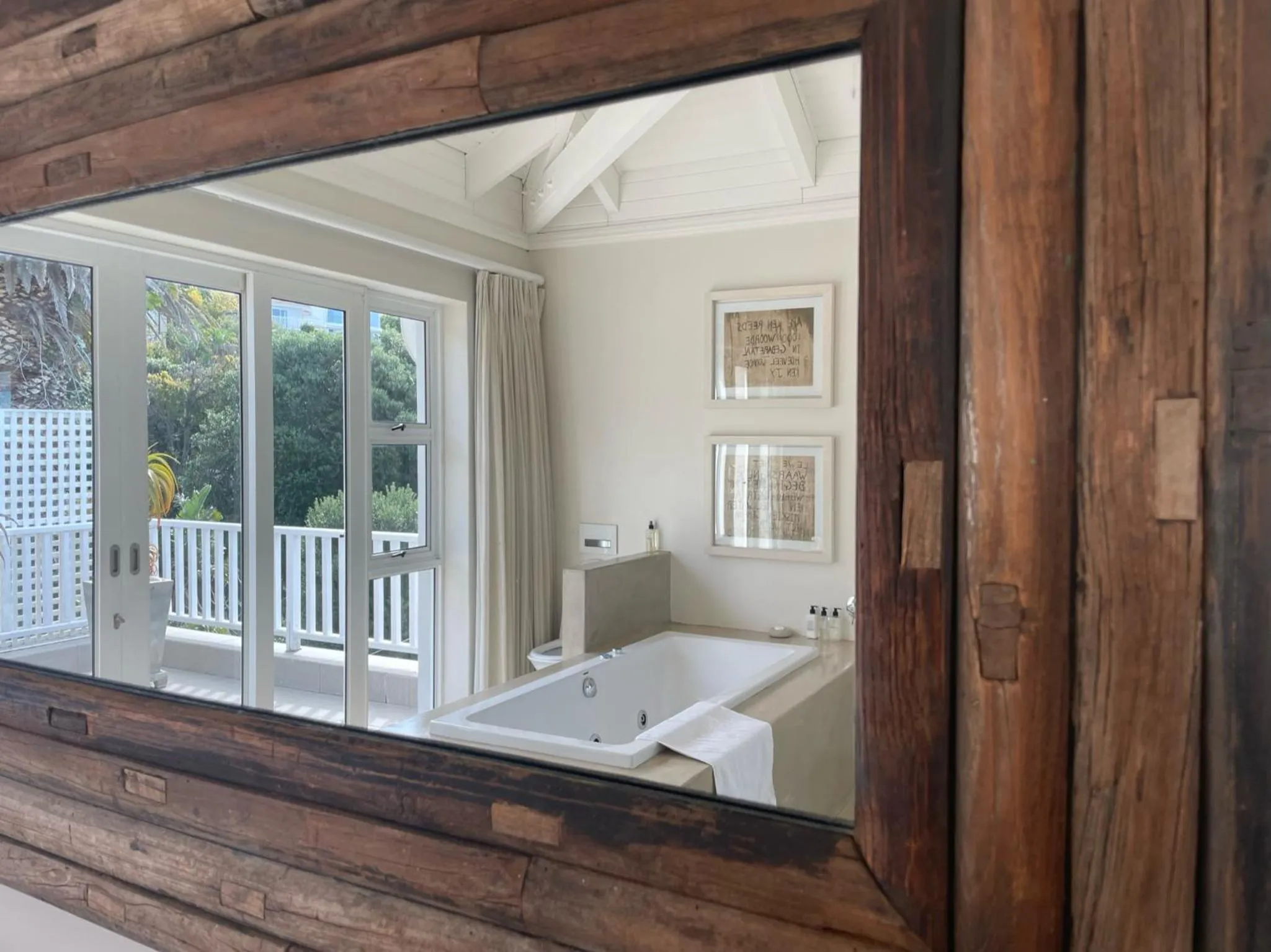 Hot Tub, Bed in Sea Five Boutique Hotel