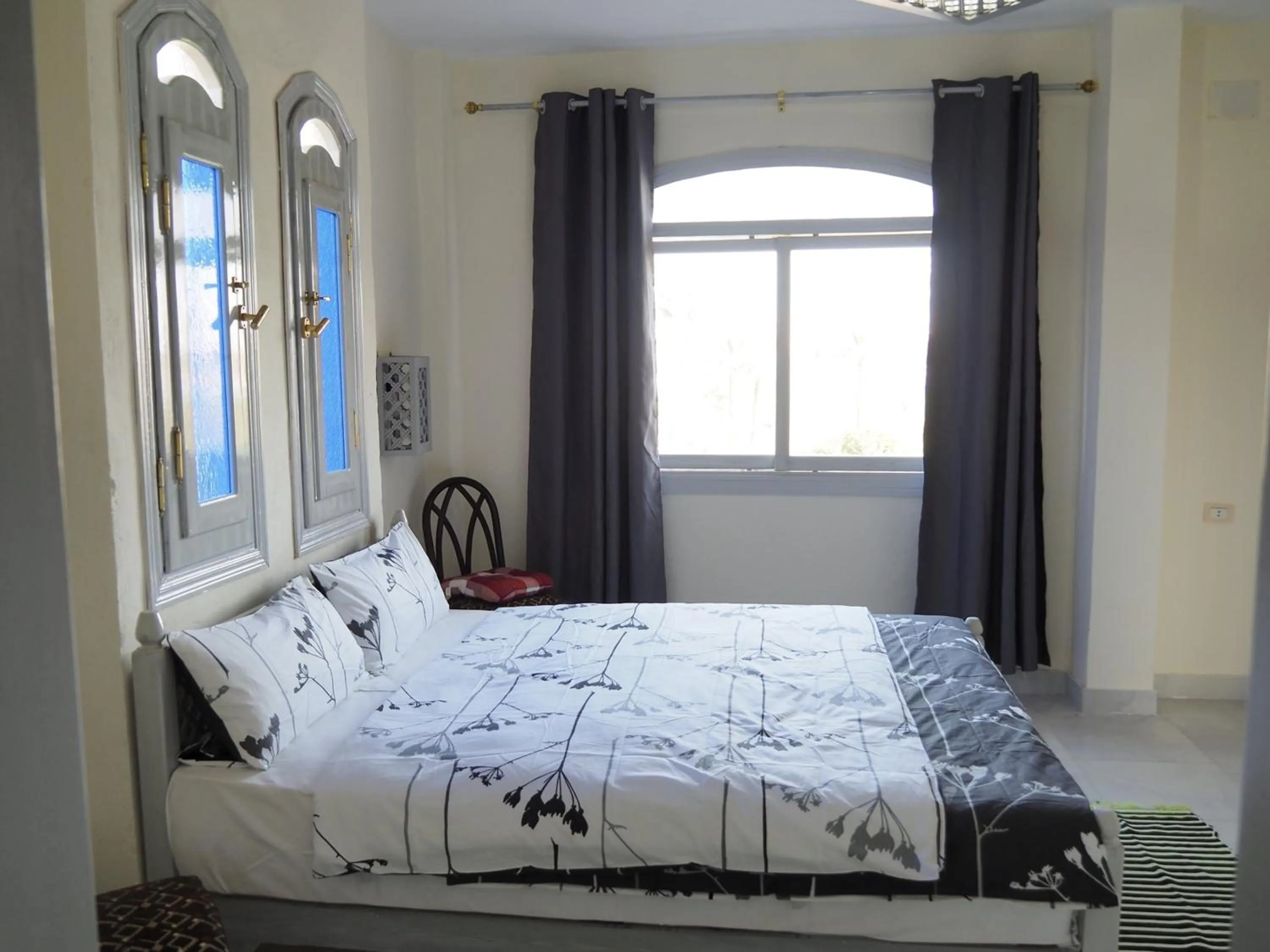 Bedroom, Bed in Nile Compound