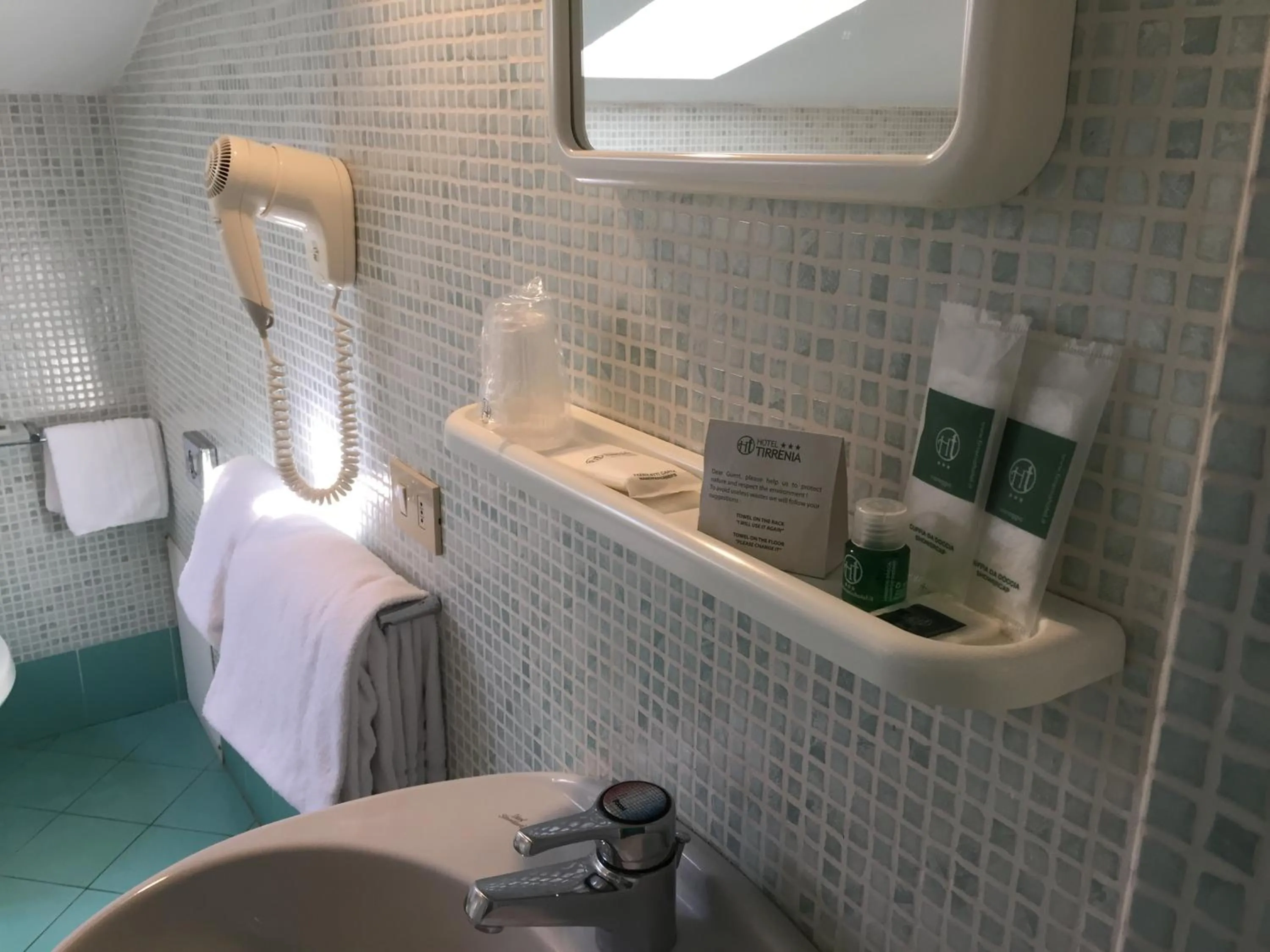 Bathroom in Hotel Tirrenia