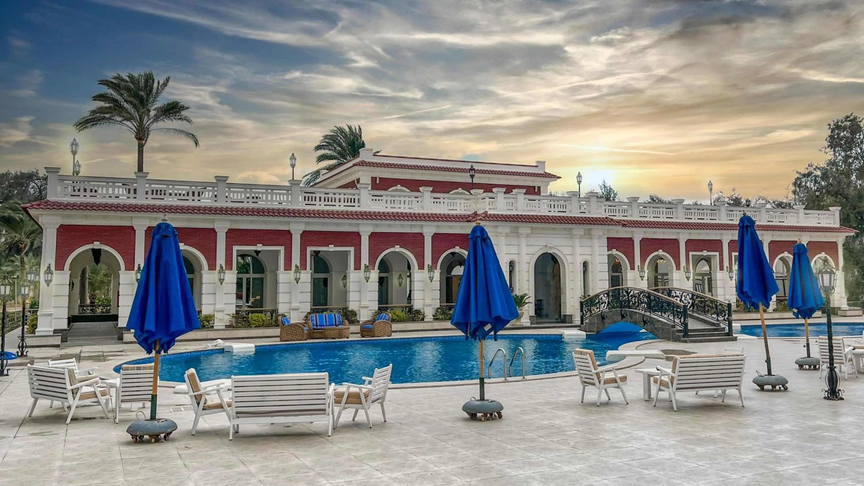 Swimming pool in Helnan Palace Hotel - Adults Only