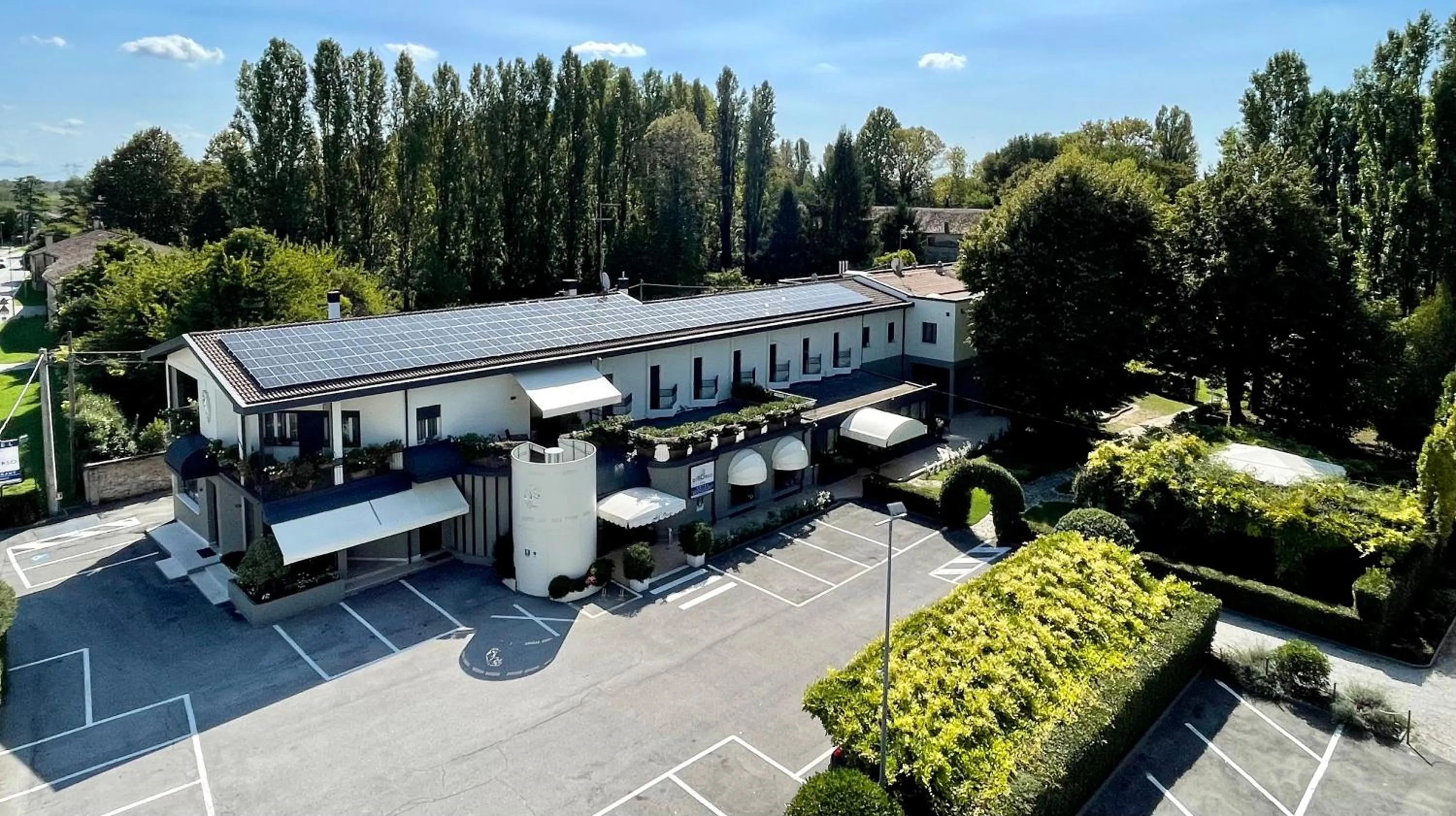 Property building in Hotel all'Orso