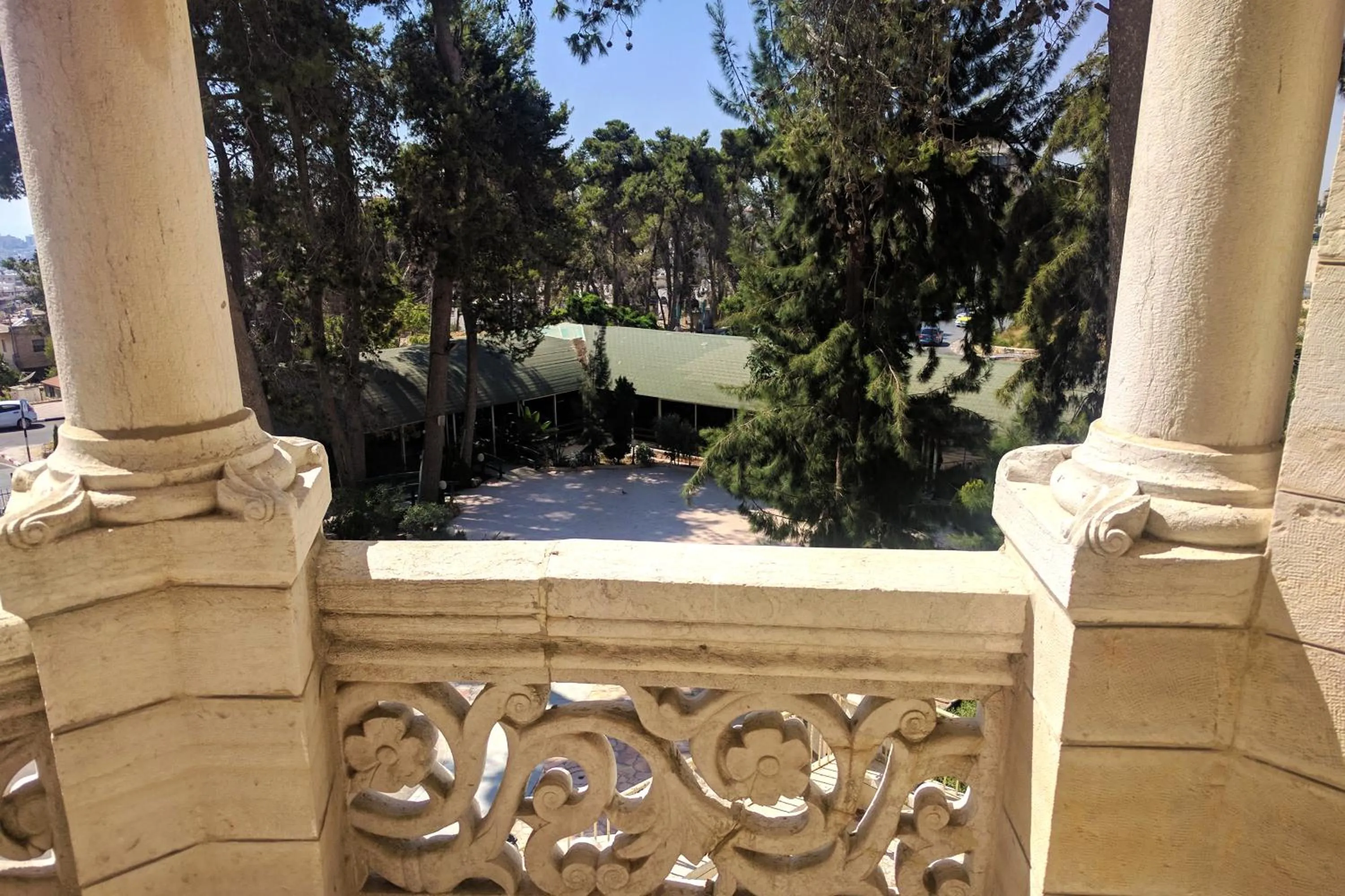 Property building in Alhambra Palace Hotel Suites - Ramallah