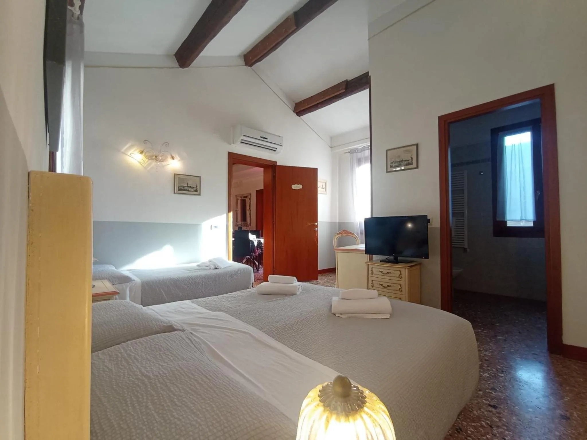 Bed in Locanda Ca' Formosa