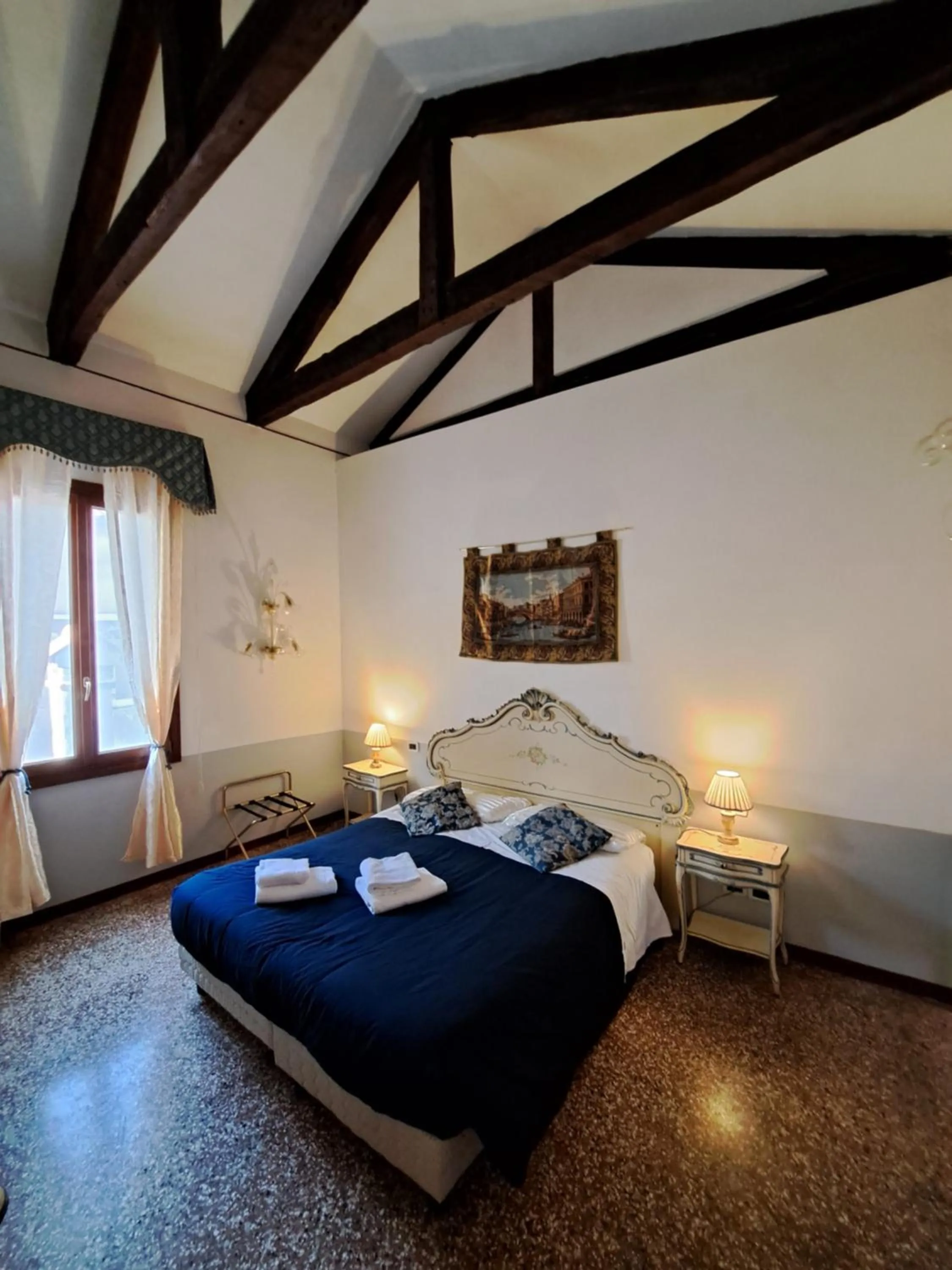 Bed in Locanda Ca' Formosa