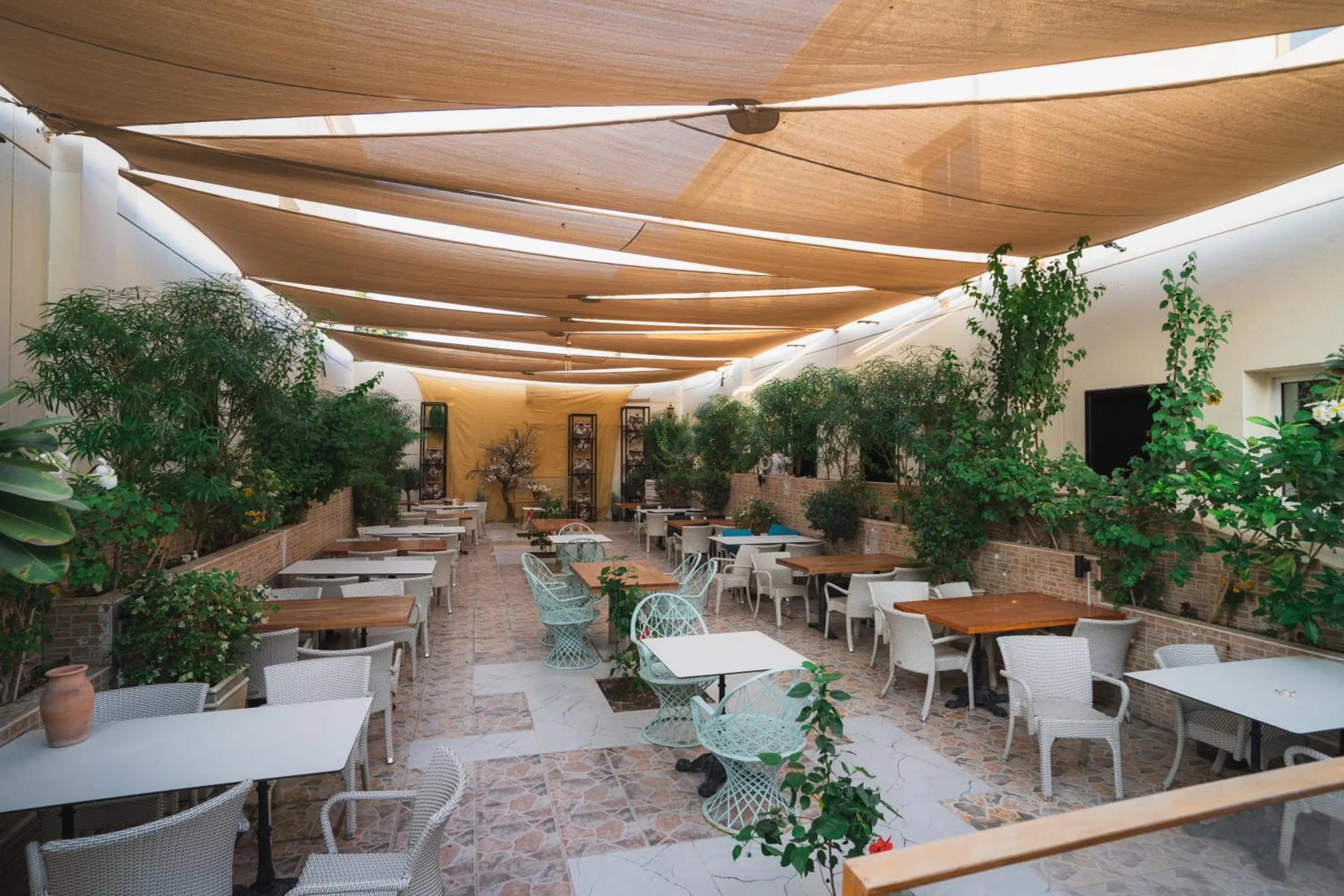 Royal Prestige Hotel