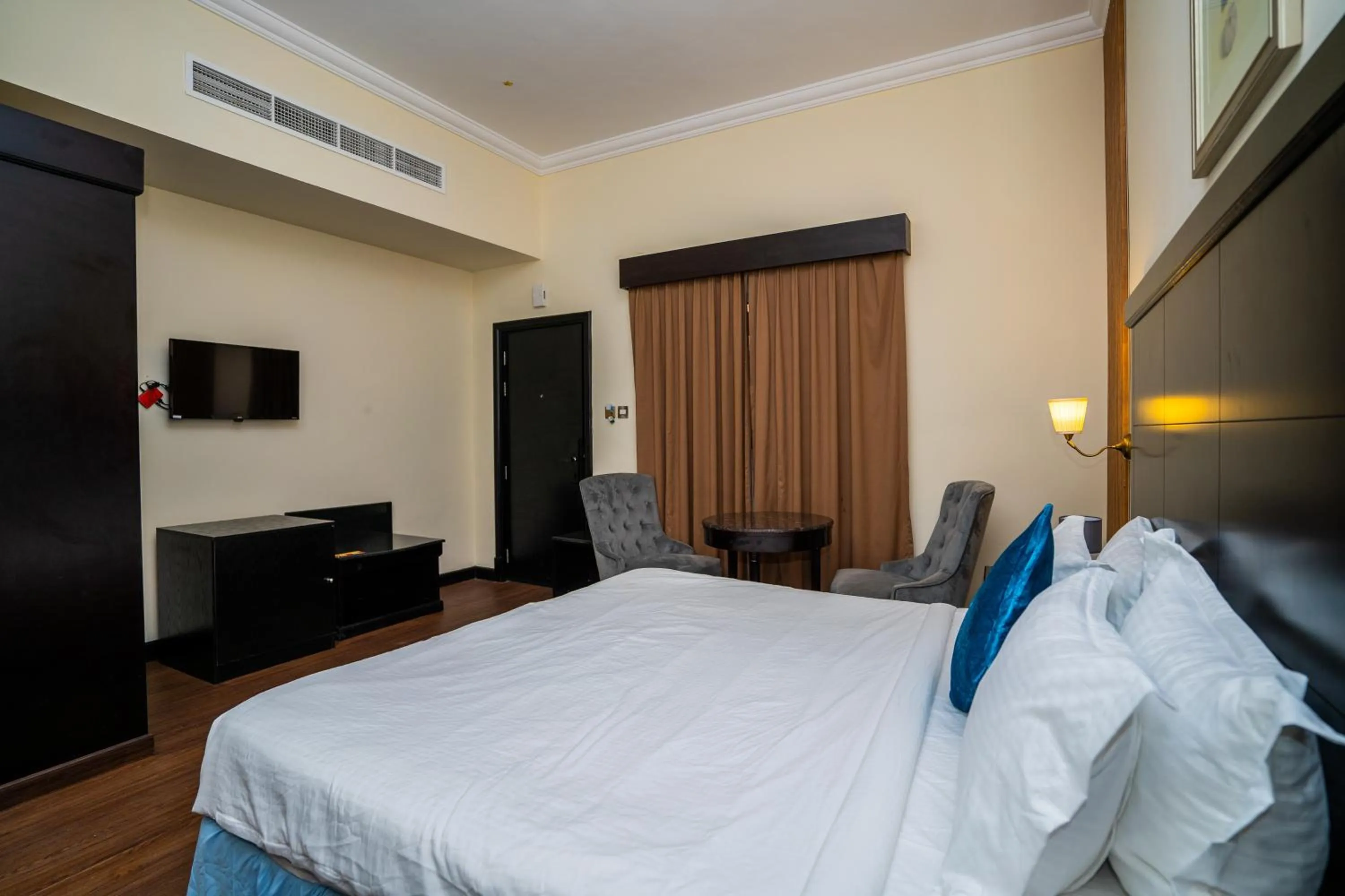 Royal Prestige Hotel