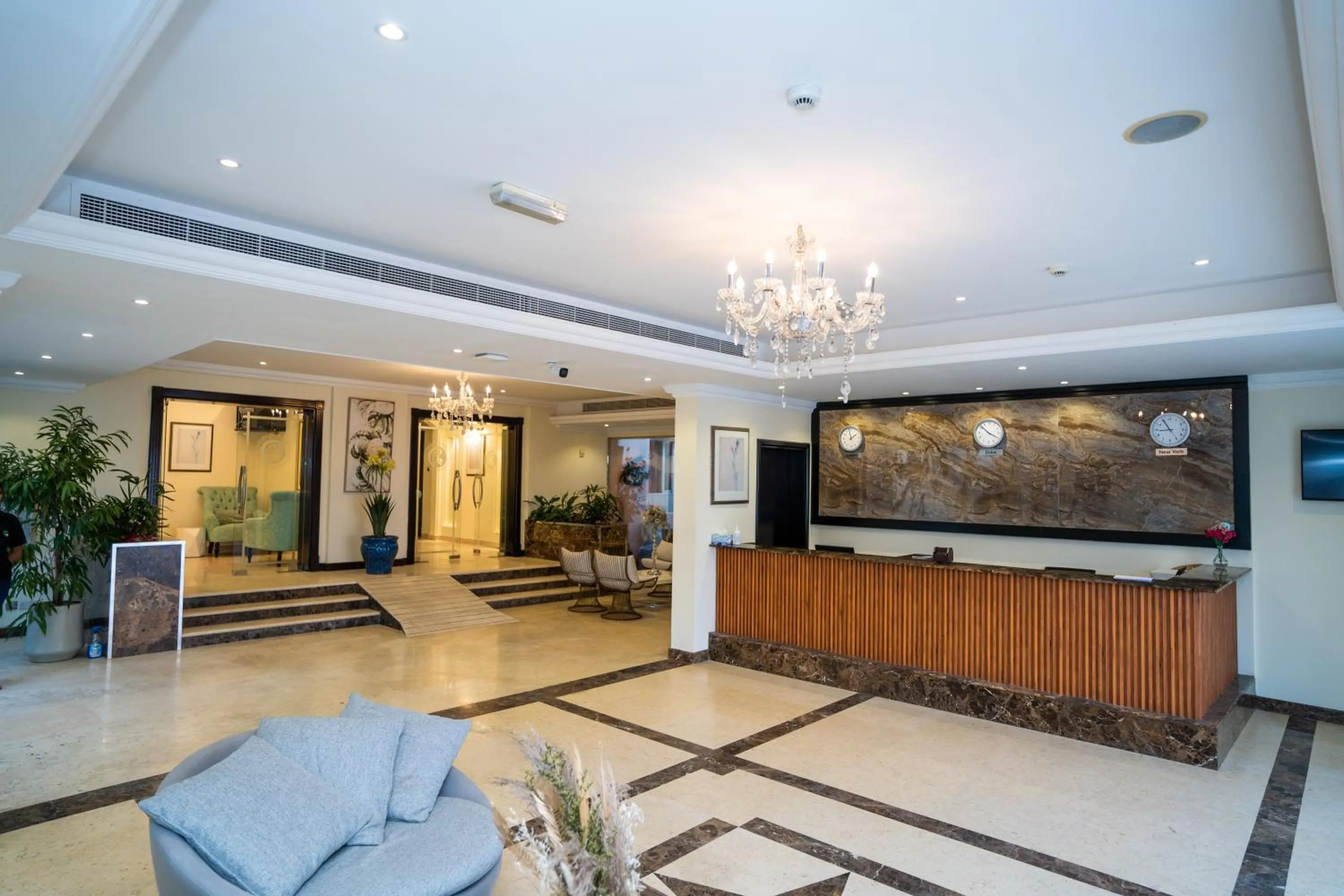 Royal Prestige Hotel