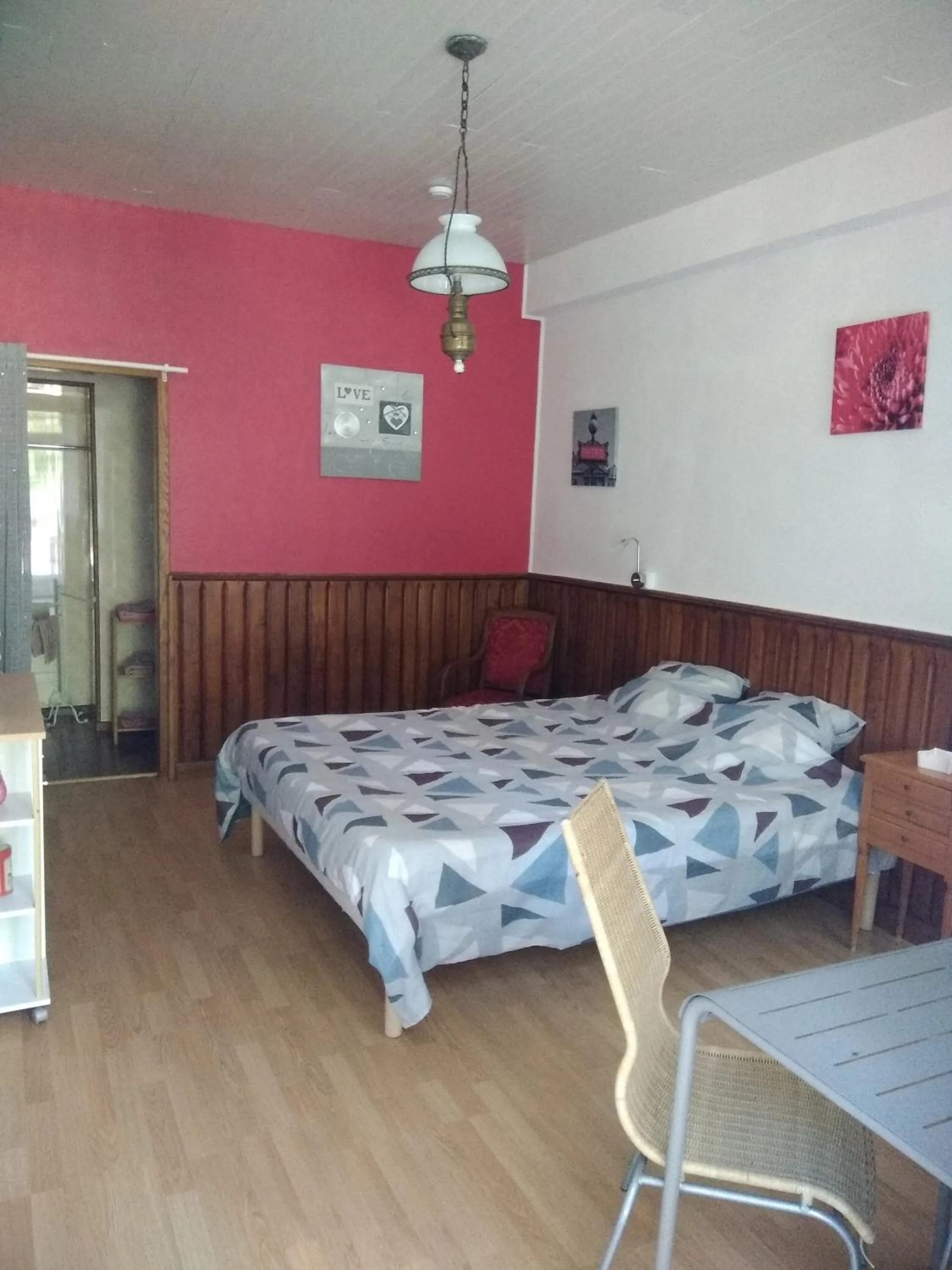 Photo of the whole room, Bed in Les Clés du Parc