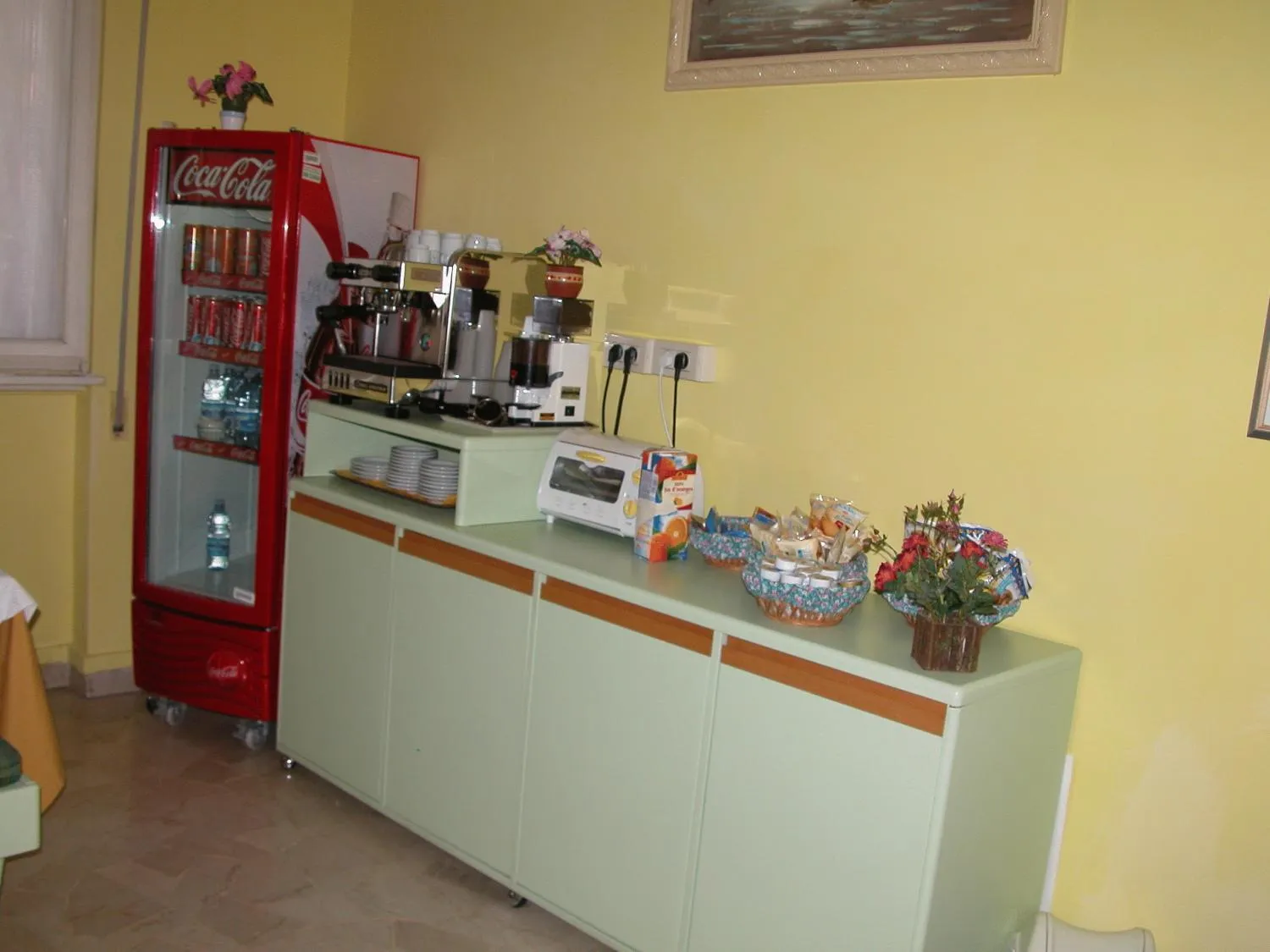 Restaurant/places to eat in Albergo Cinzia