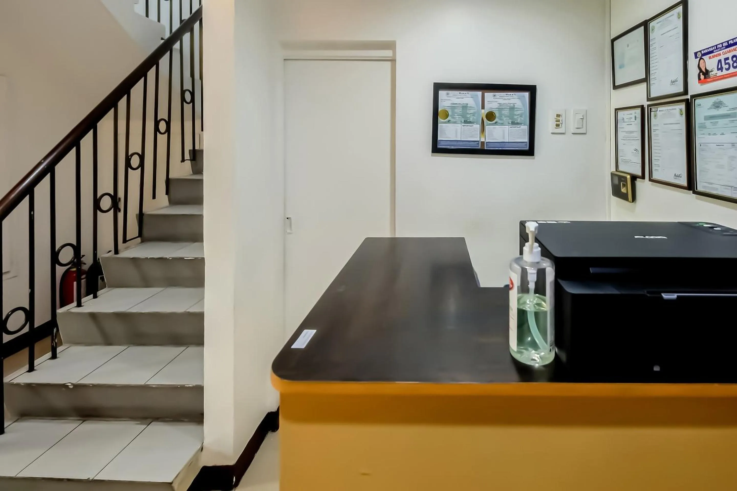 Lobby or reception in Super OYO 856 City Stay Inns Slex Makati