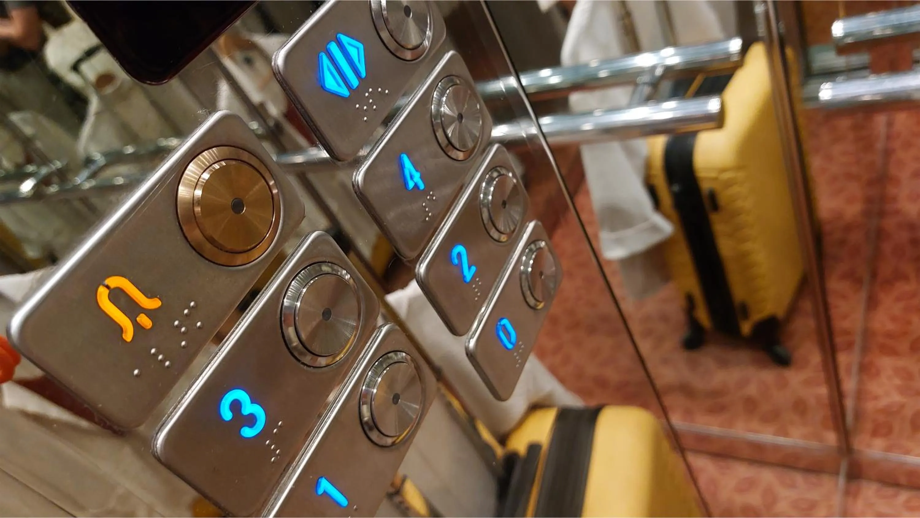 elevator in Hotel Condor