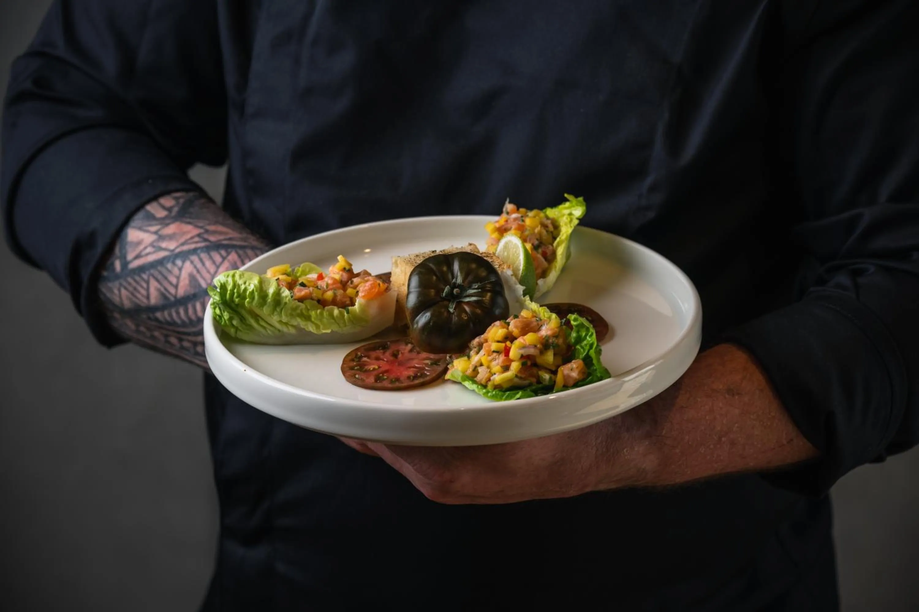 Restaurant/places to eat in ABA Apartments