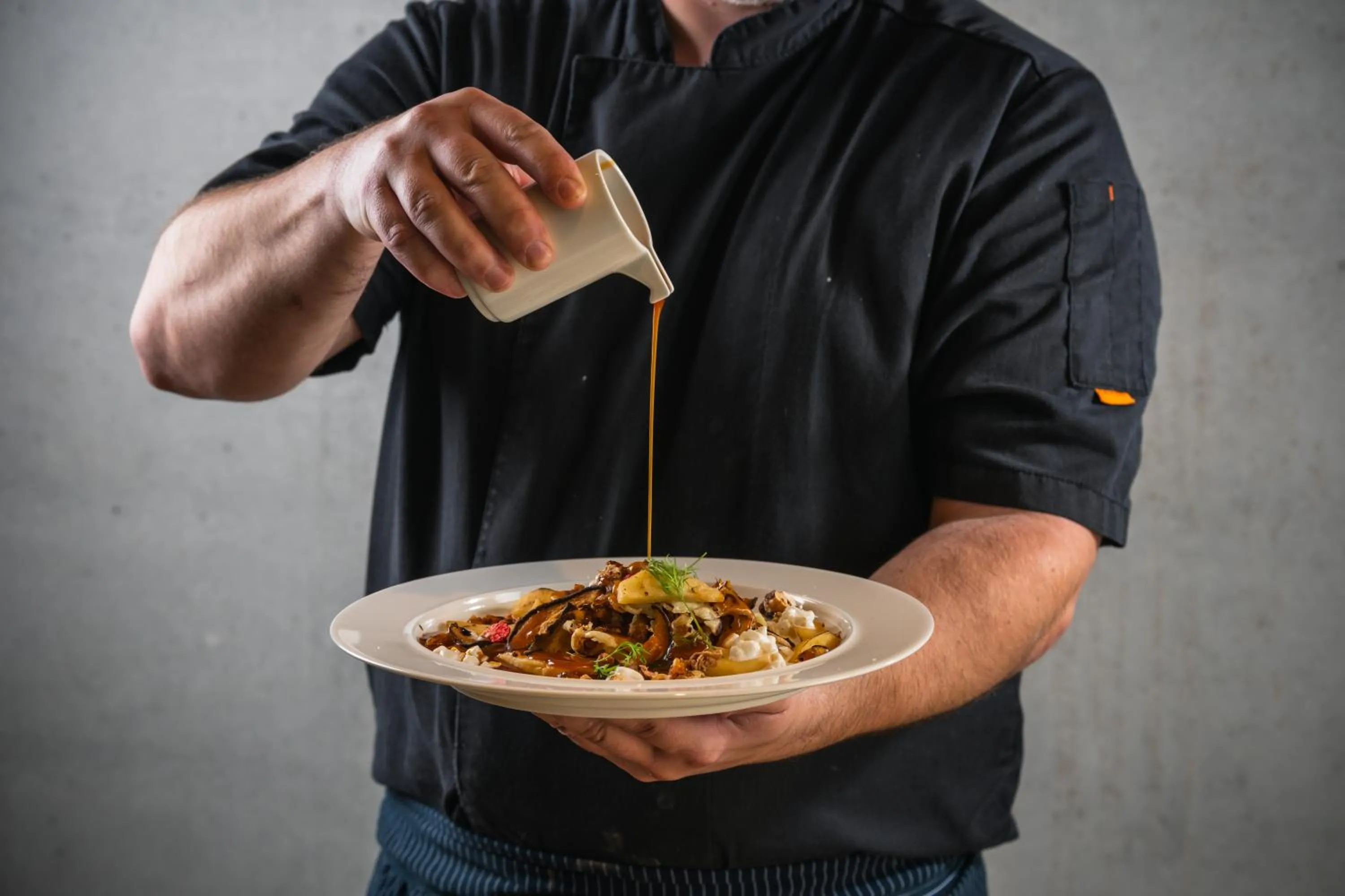 Restaurant/places to eat in ABA Apartments