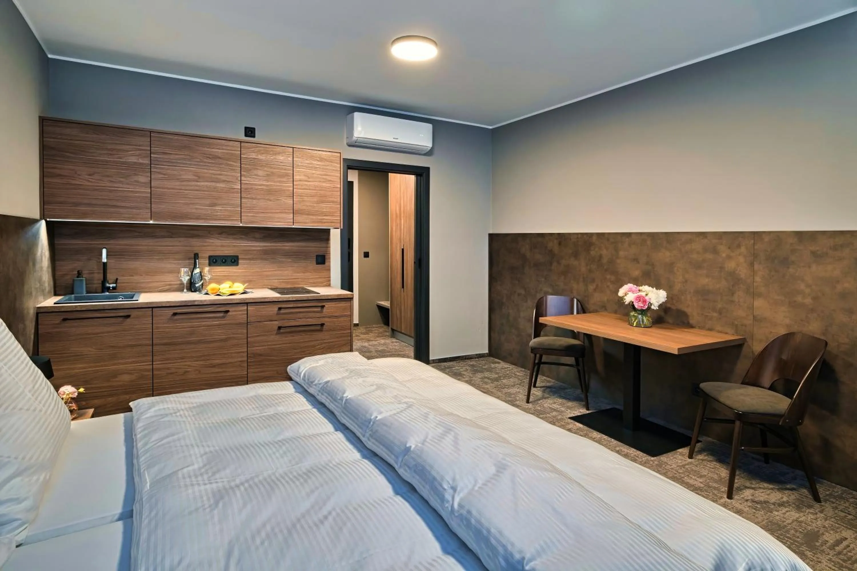 Photo of the whole room, Bed in ABA Apartments