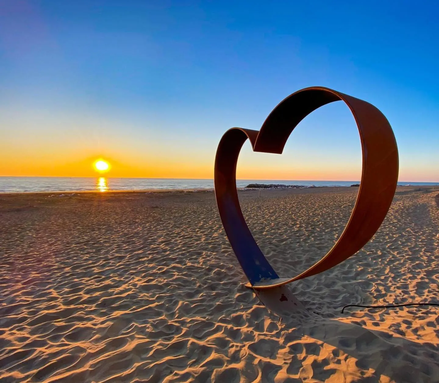 Beach in Aparthotel Holiday