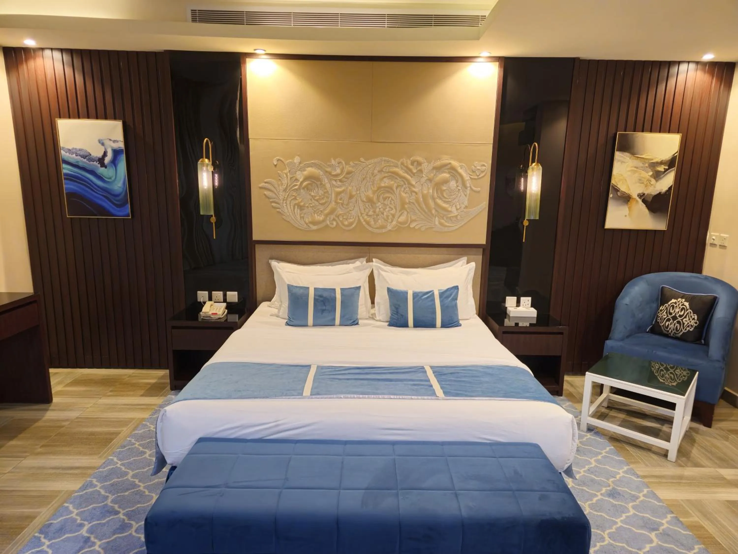 Bed in Royal Boutique Hotel