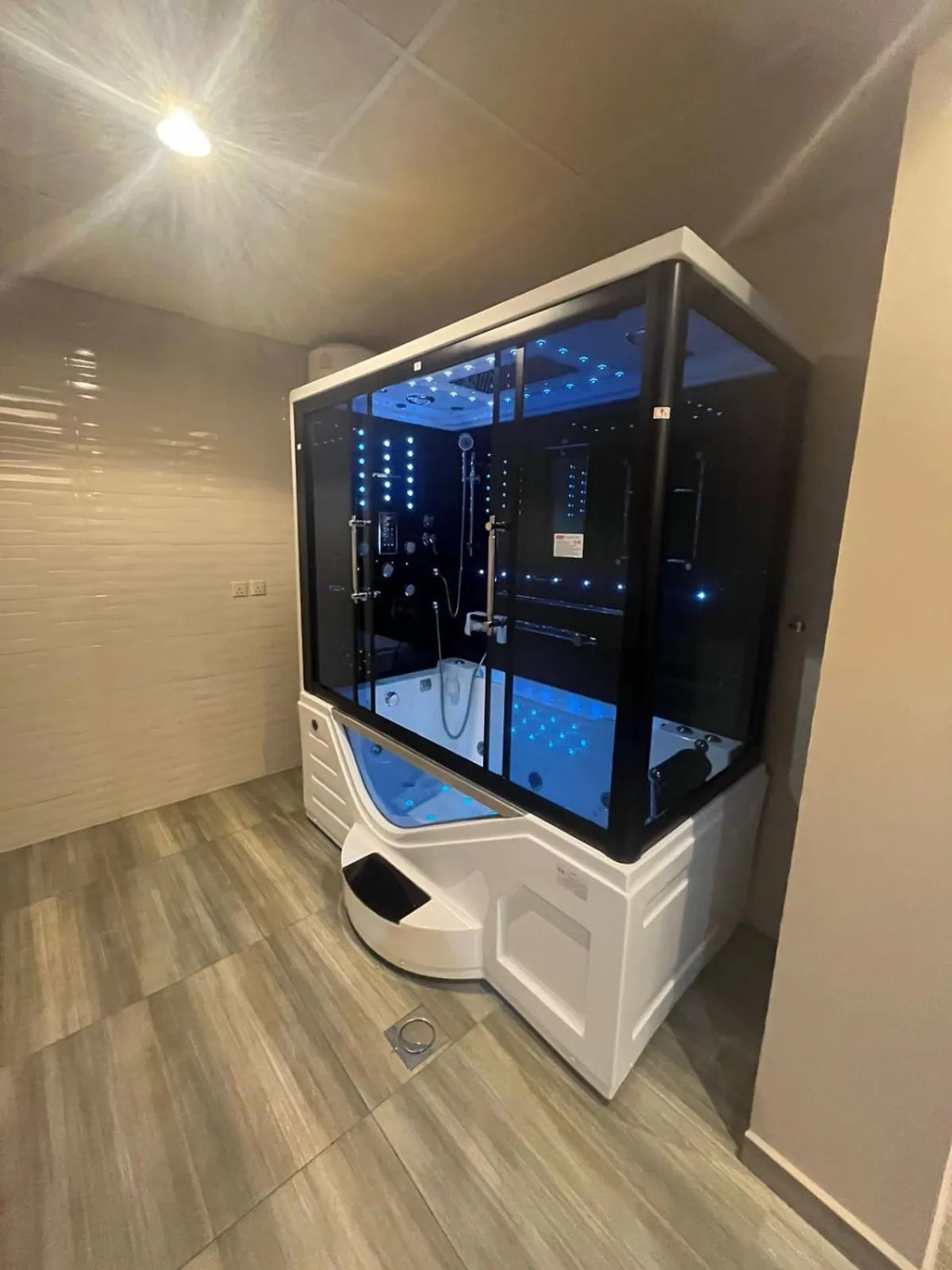 Steam room in Royal Boutique Hotel