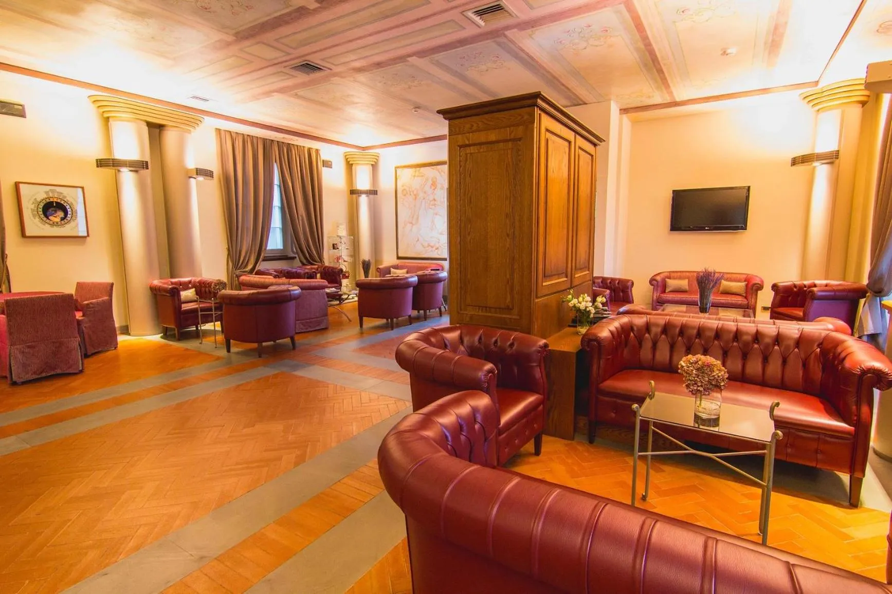 Lobby or reception in Hotel Parco Borromeo - Monza Brianza