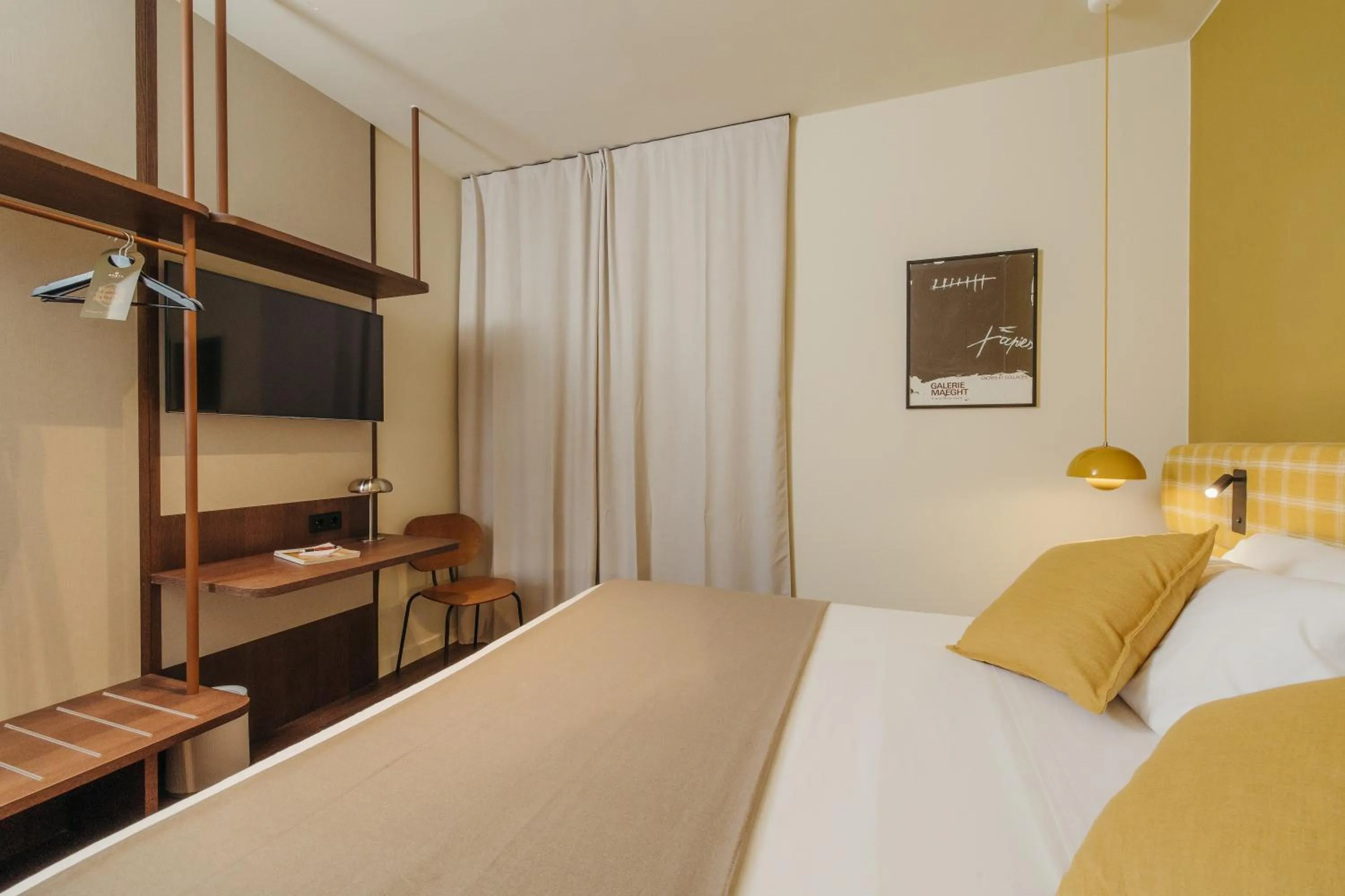 Bed in H Regas Adults Only