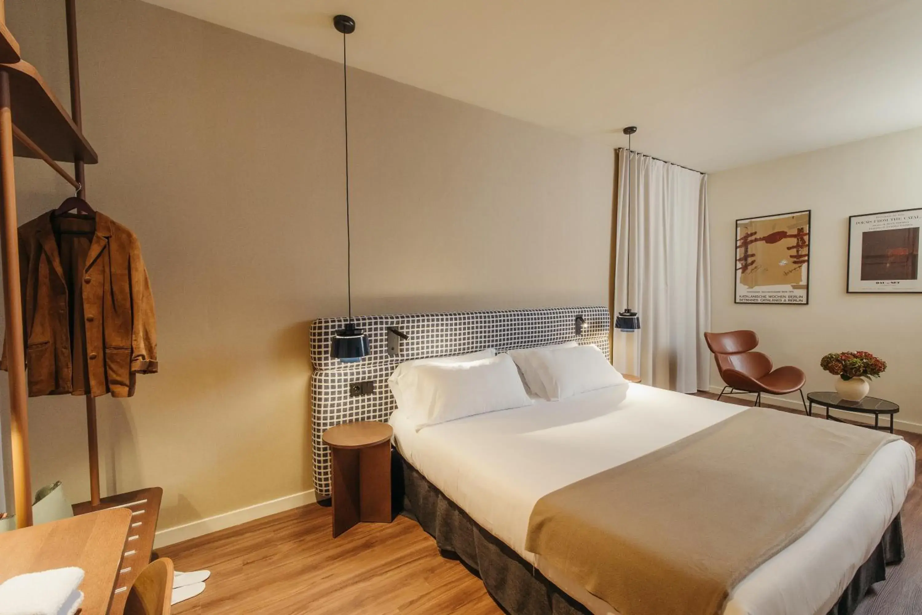 Executive King Suite with Free Parking in H Regas Adults Only Executive King Suite with Free Parking in H Regas Adults Only