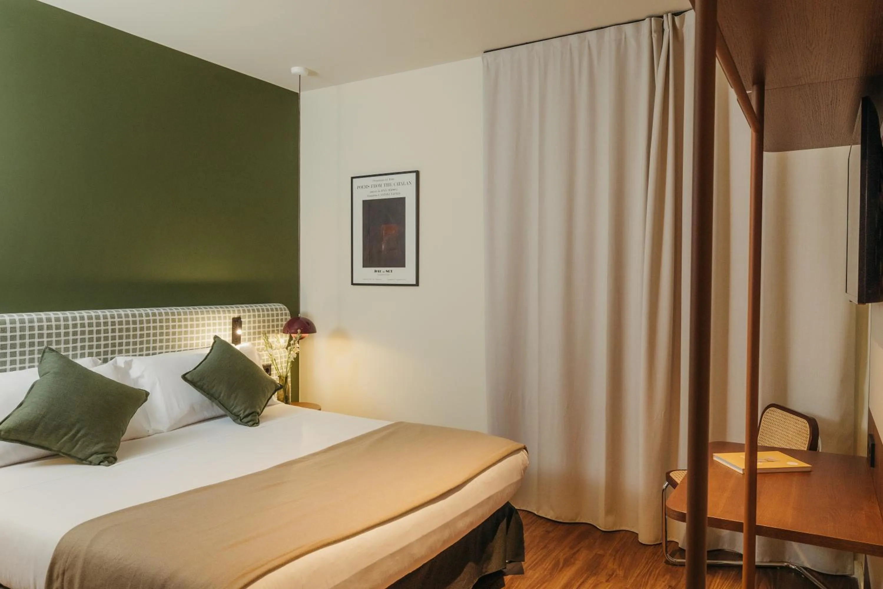 Bed in H Regas Adults Only