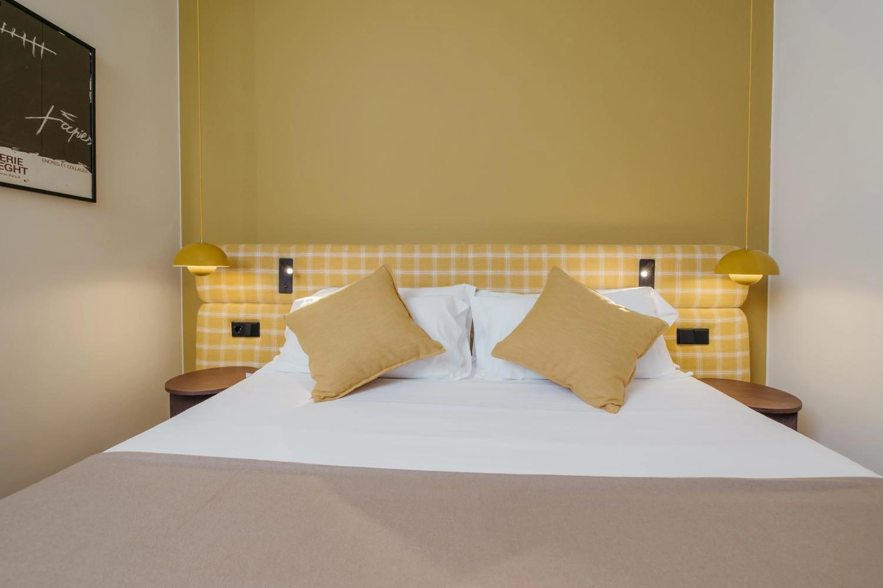 Bed in H Regas Adults Only