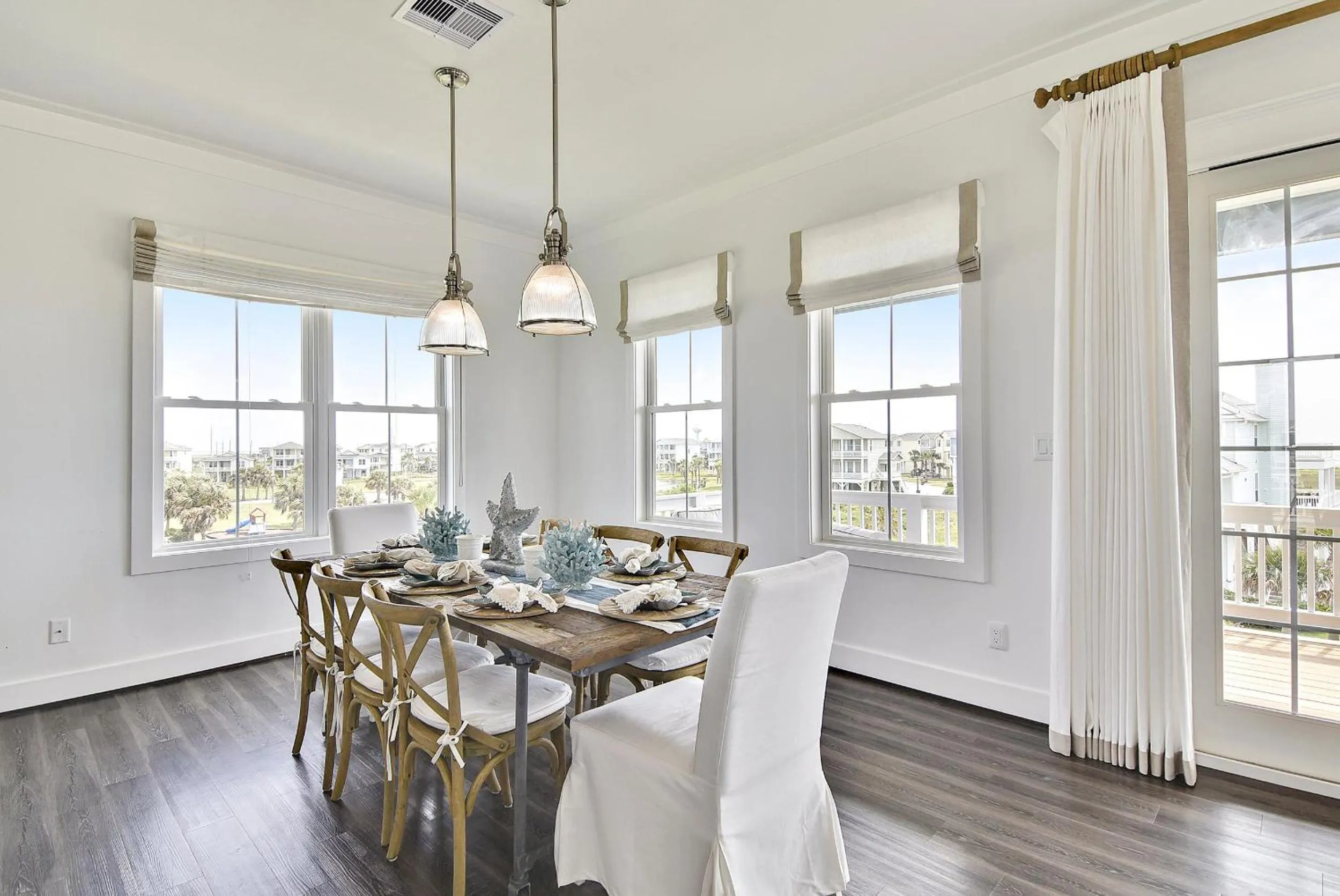 Property building in Wine Down