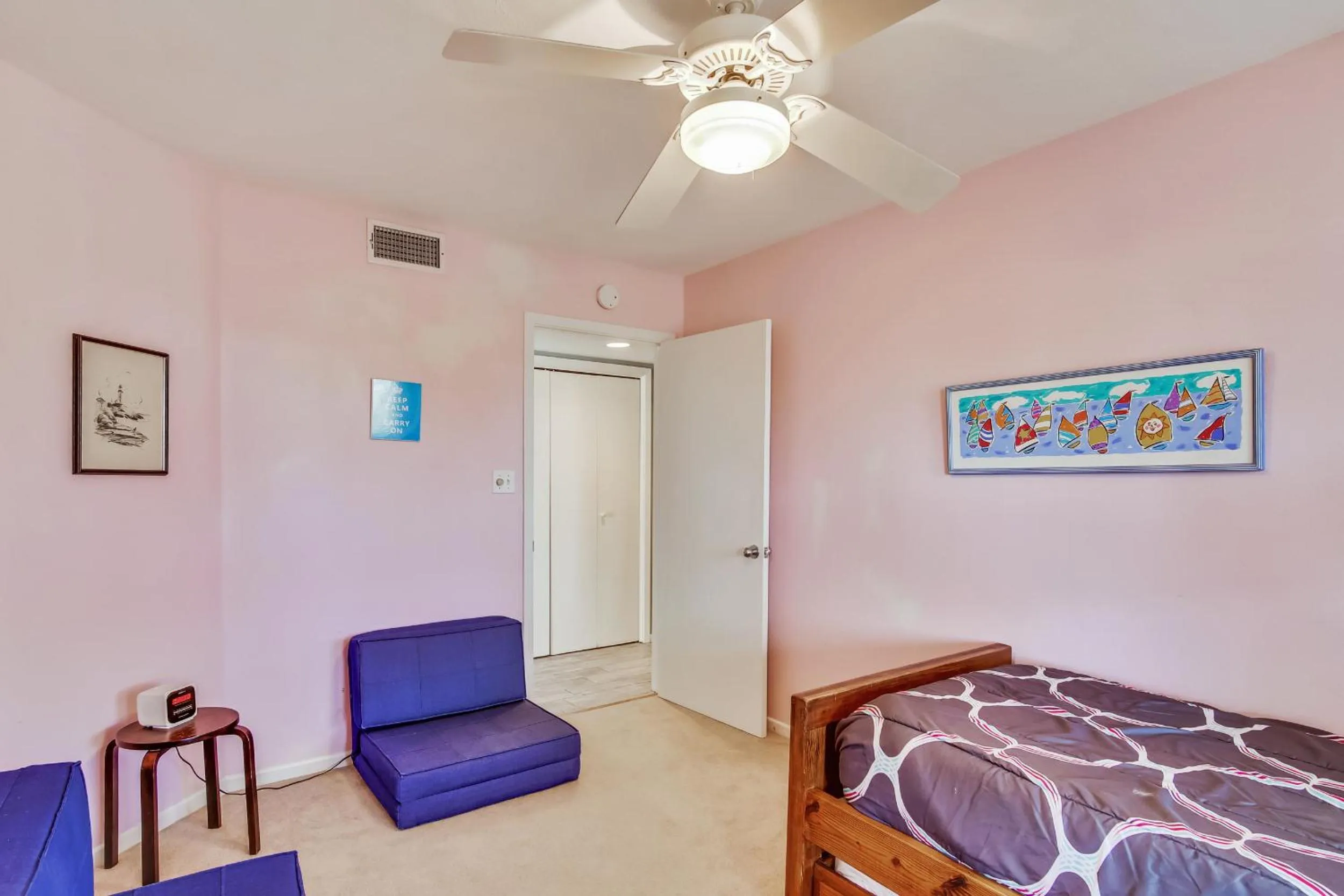 Property building, Bed in Mutiny on the Bounty