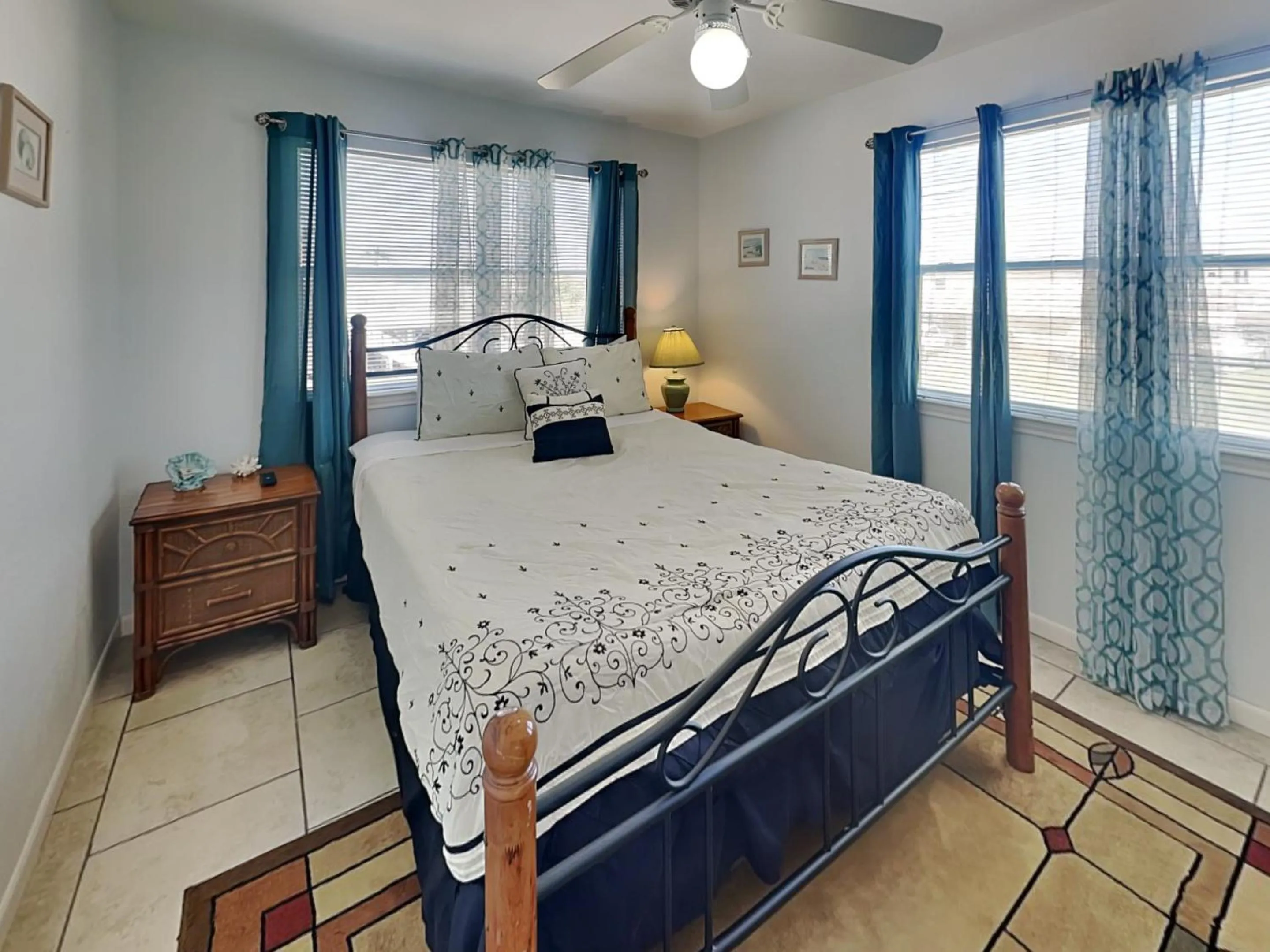 Bed in Catch of the Day