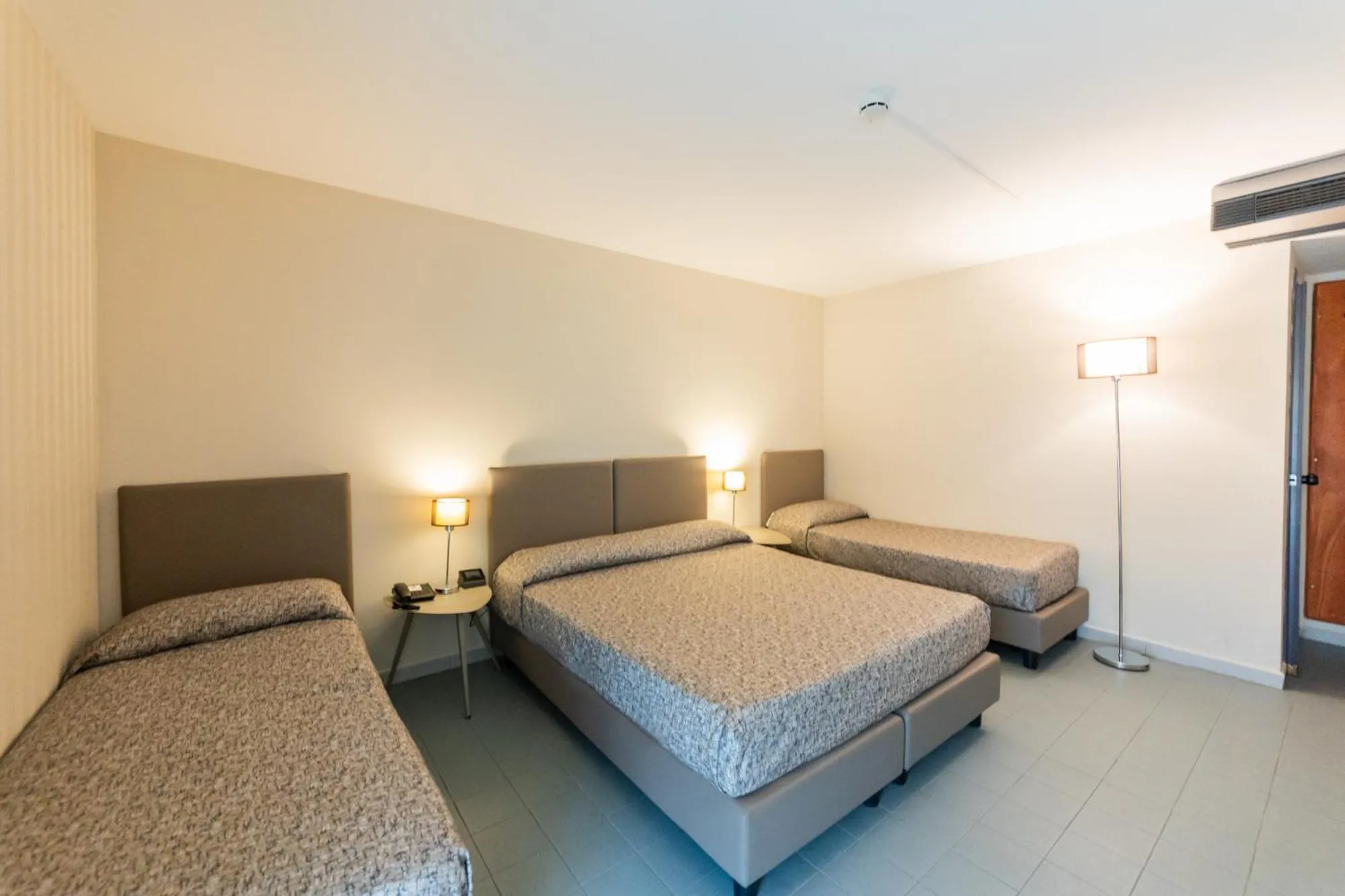 Bed in Albergo Athenaeum