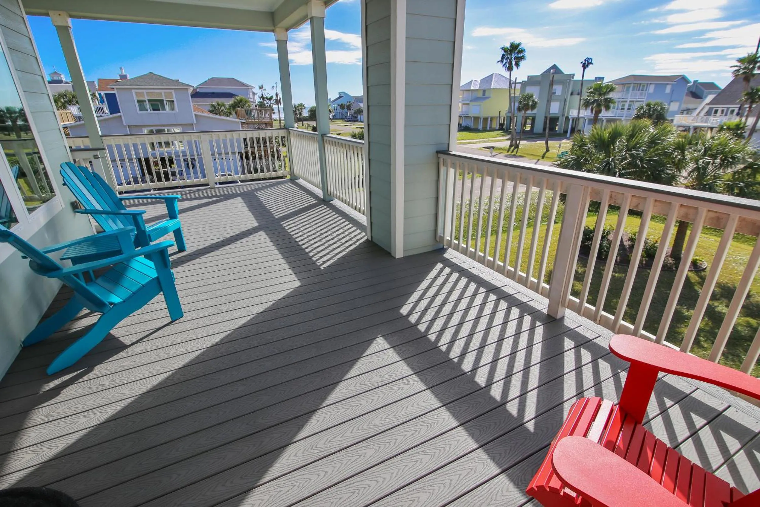 Property building in Sandpiper Treasure