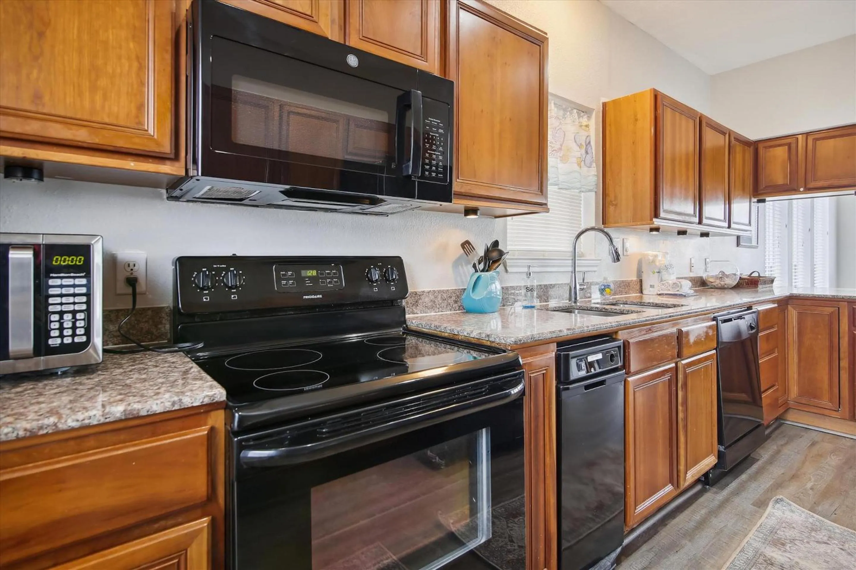 Property building in Brannens Beachfront